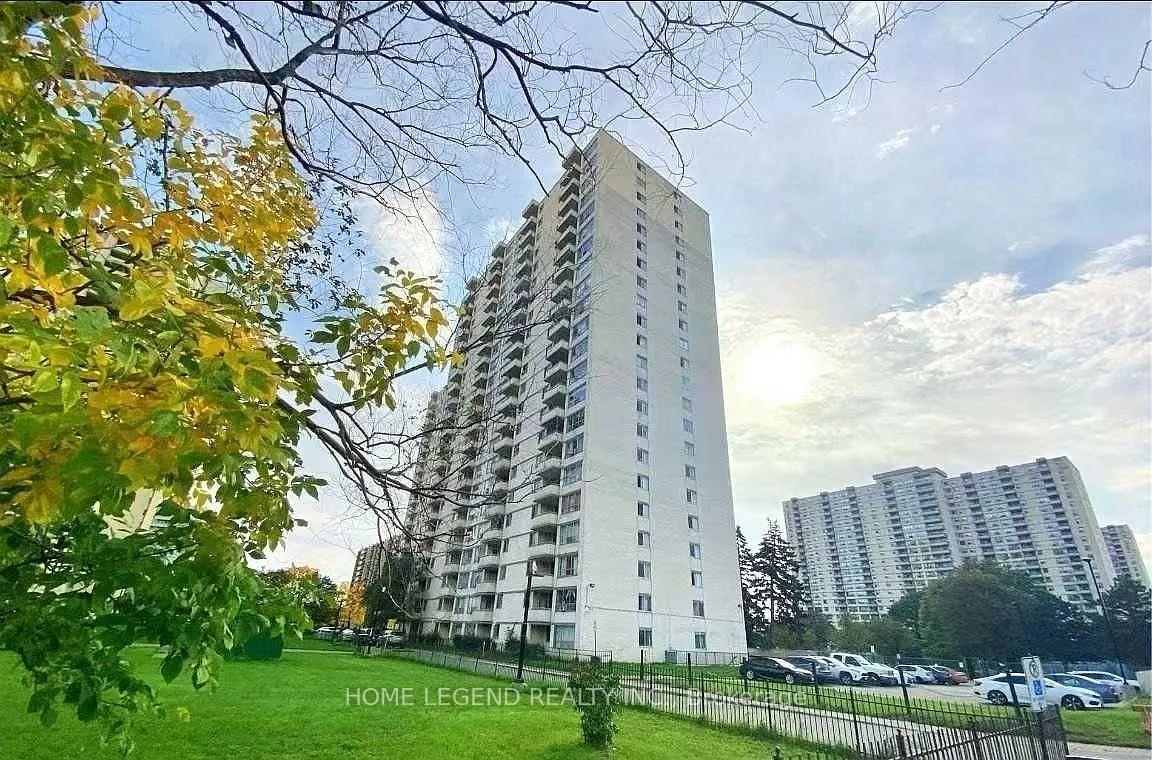 Front of Unit 1705, 340 Dixon Road