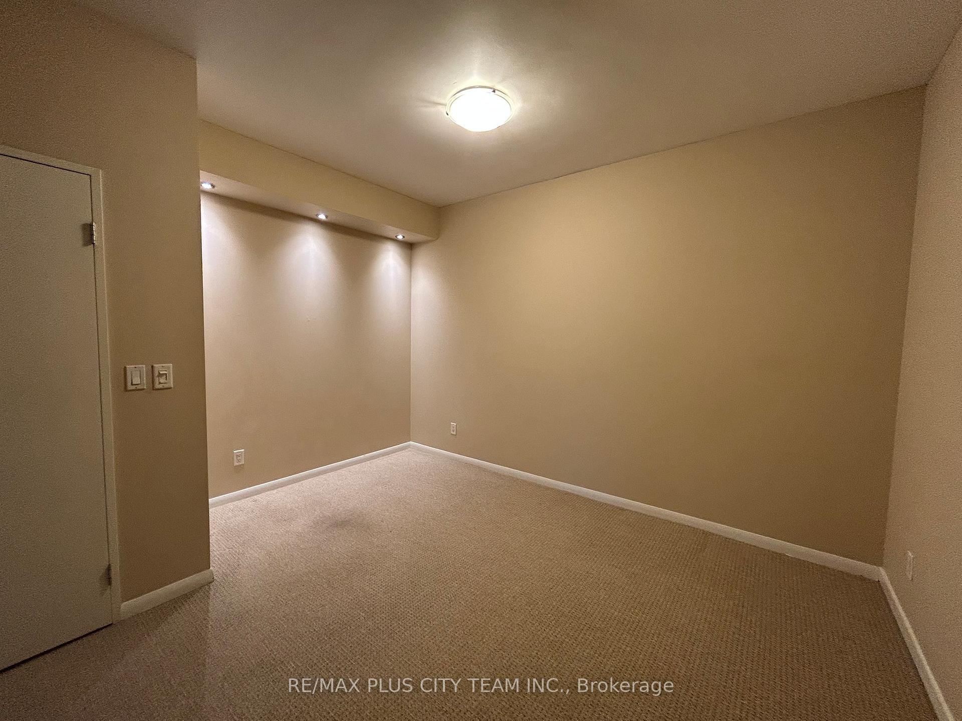 Photo 12 of Unit 1223, 333 Adelaide Street E, Toronto, Moss Park — HOMEH