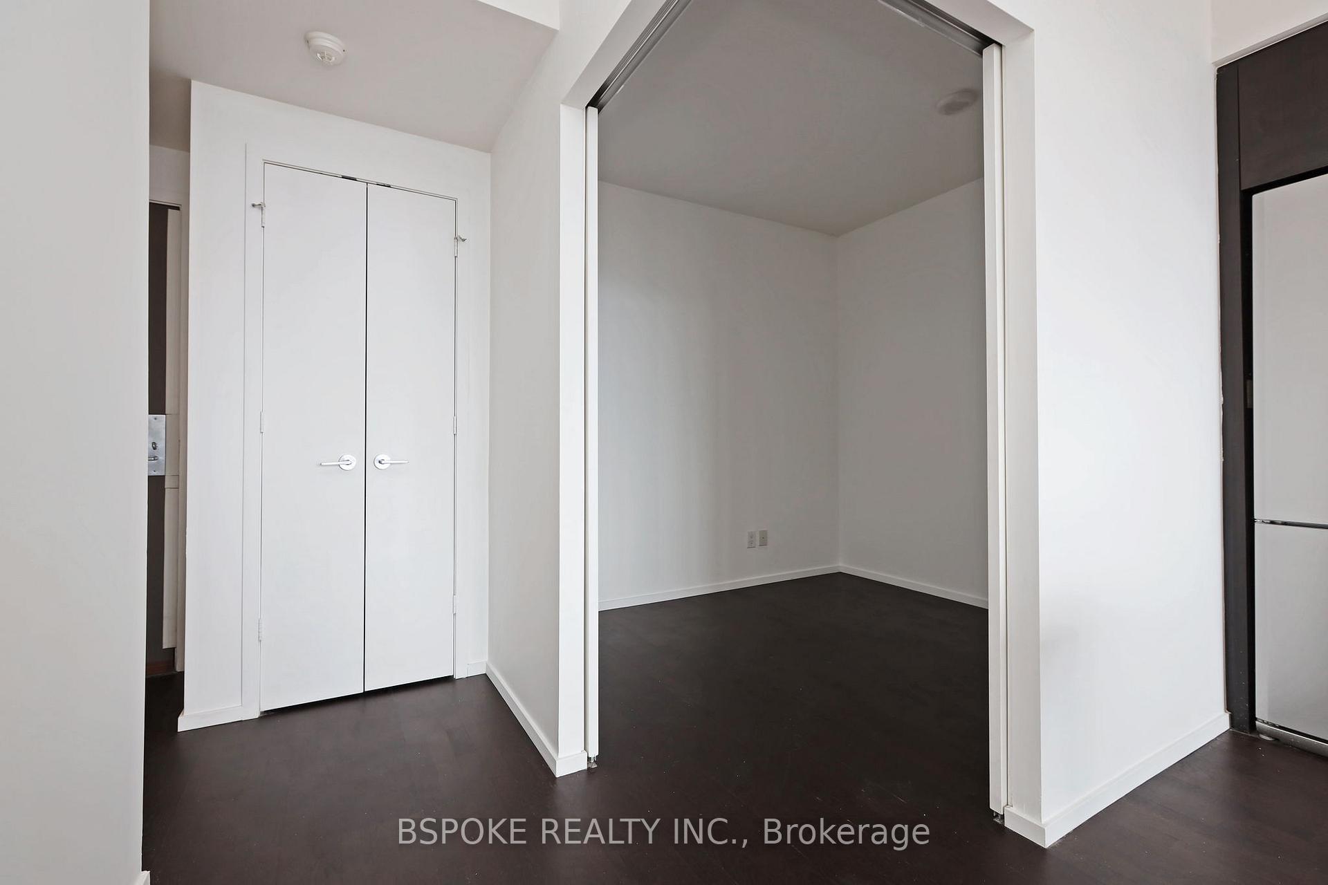 Photo 5 of Unit 4402, 101 Charles Street E, Toronto, Church-Yonge Corridor — HOMEH