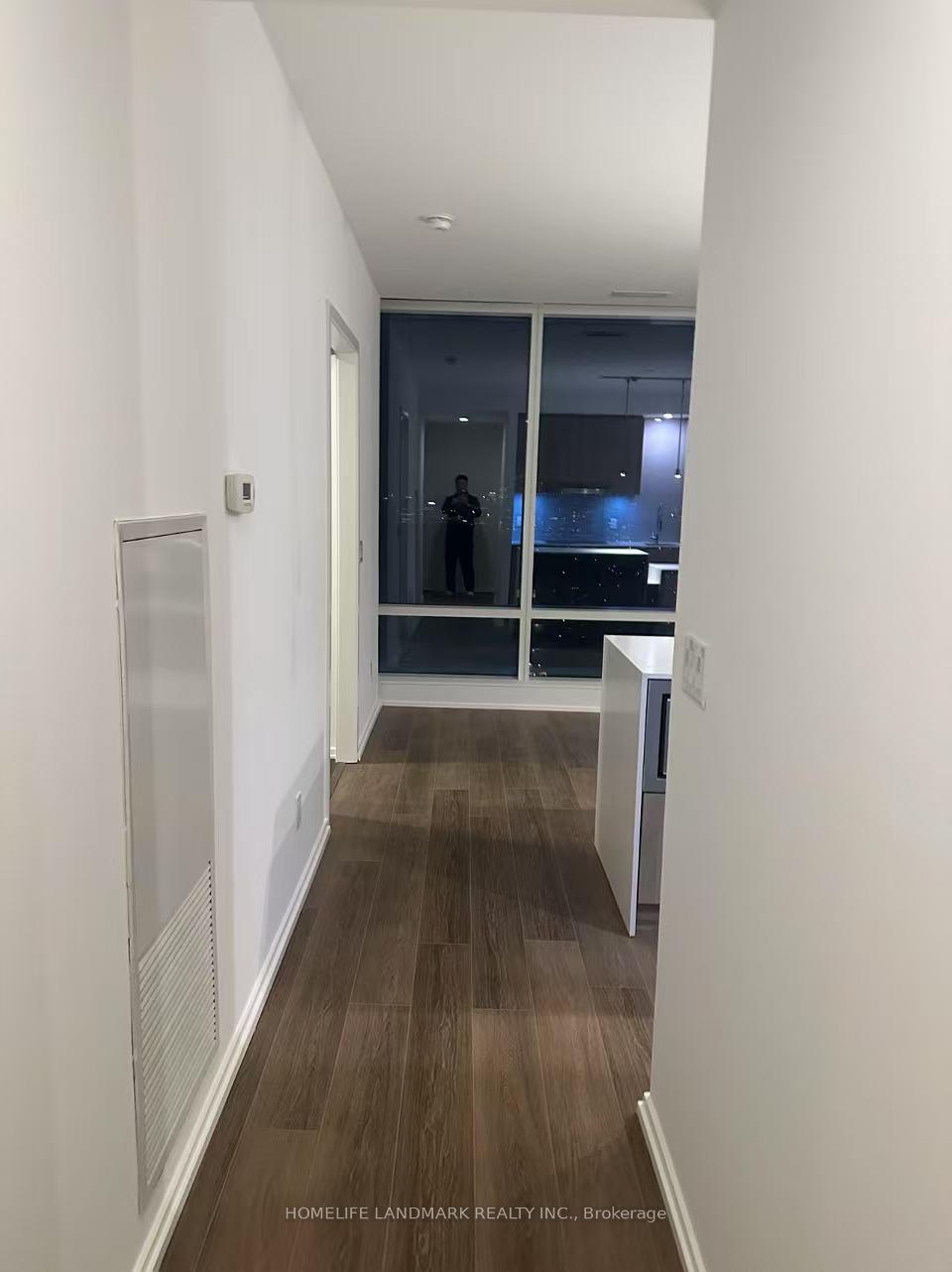 Photo 4 of Unit 4201, 1 Bloor Street E, Toronto, Church-Yonge Corridor — HOMEH