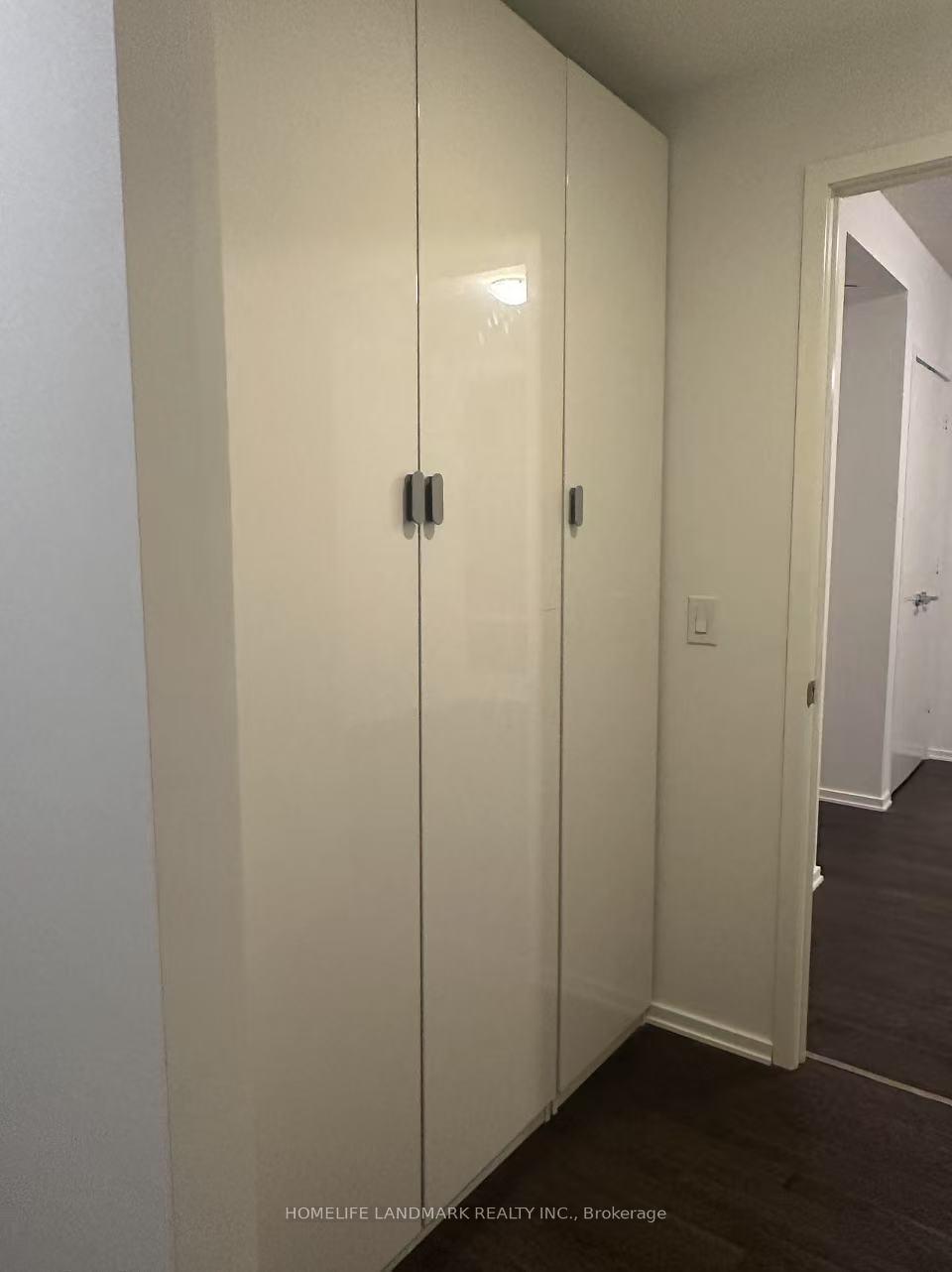 Photo 12 of Unit 4201, 1 Bloor Street E, Toronto, Church-Yonge Corridor — HOMEH