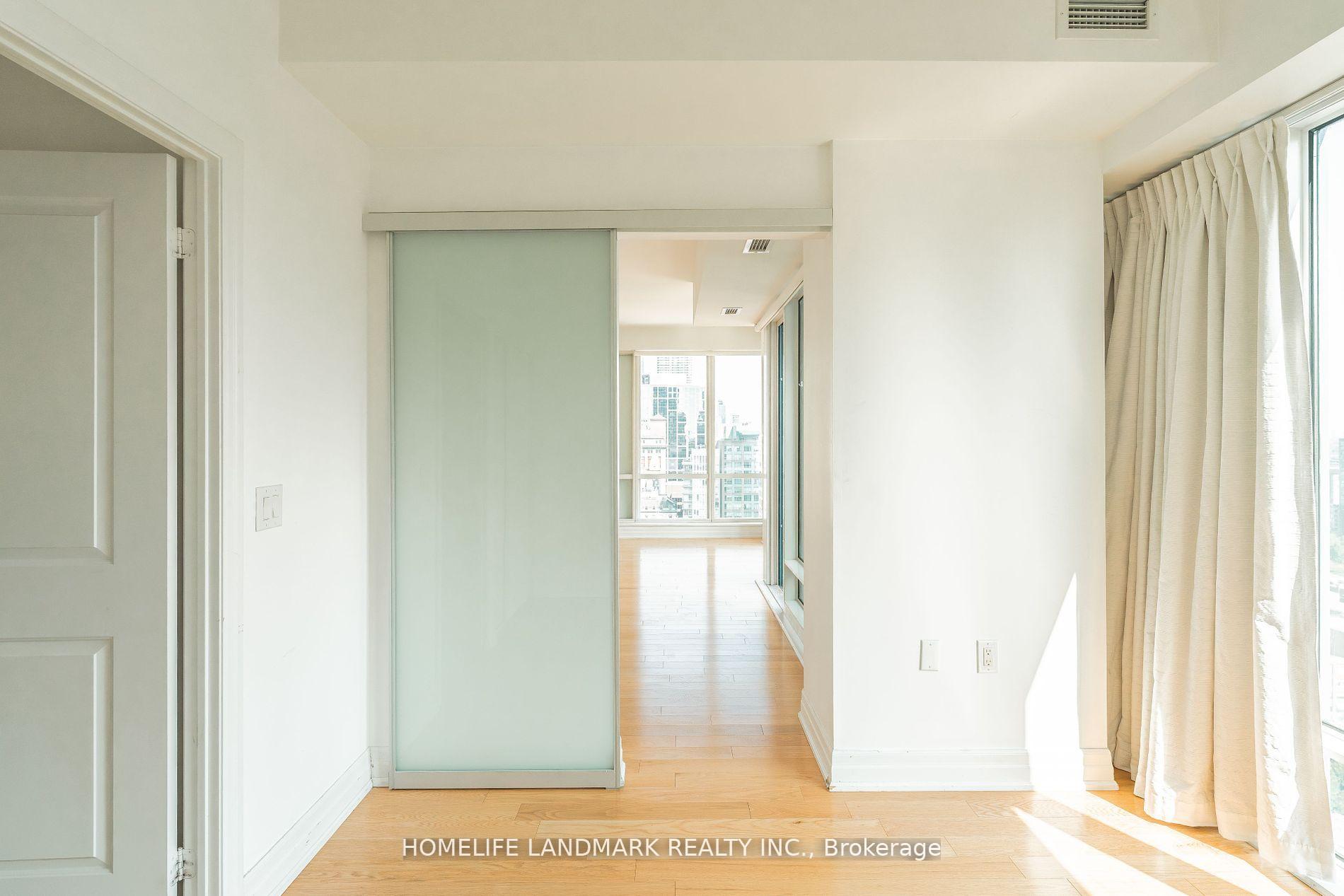 Photo 13 of Unit 2908, 8 The Esplanade, Toronto, Waterfront Communities — HOMEH