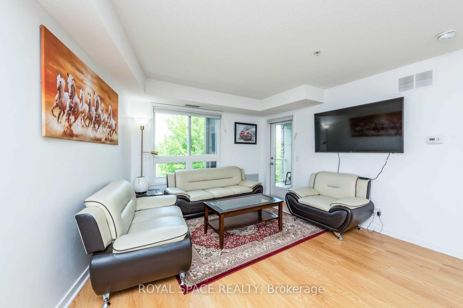 Photo 6 of Unit 1212, 8 Dayspring Circle, Brampton, Goreway Drive Corridor — HOMEH
