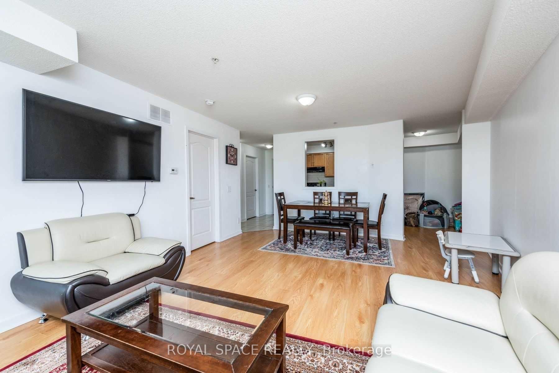 Photo 8 of Unit 1212, 8 Dayspring Circle, Brampton, Goreway Drive Corridor — HOMEH