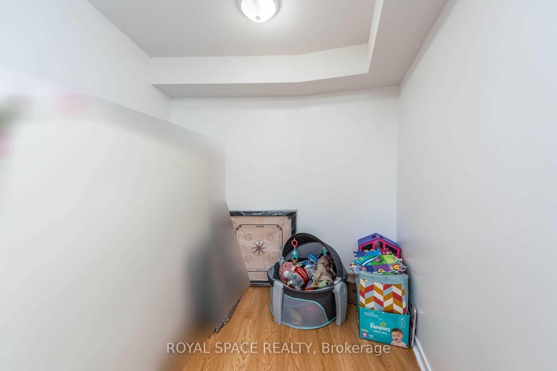 Photo 9 of Unit 1212, 8 Dayspring Circle, Brampton, Goreway Drive Corridor — HOMEH