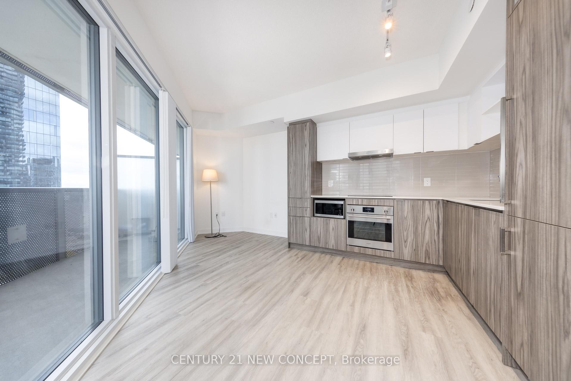 Photo 4 of Unit 1808, 55 Cooper Street, Toronto, Waterfront Communities — HOMEH