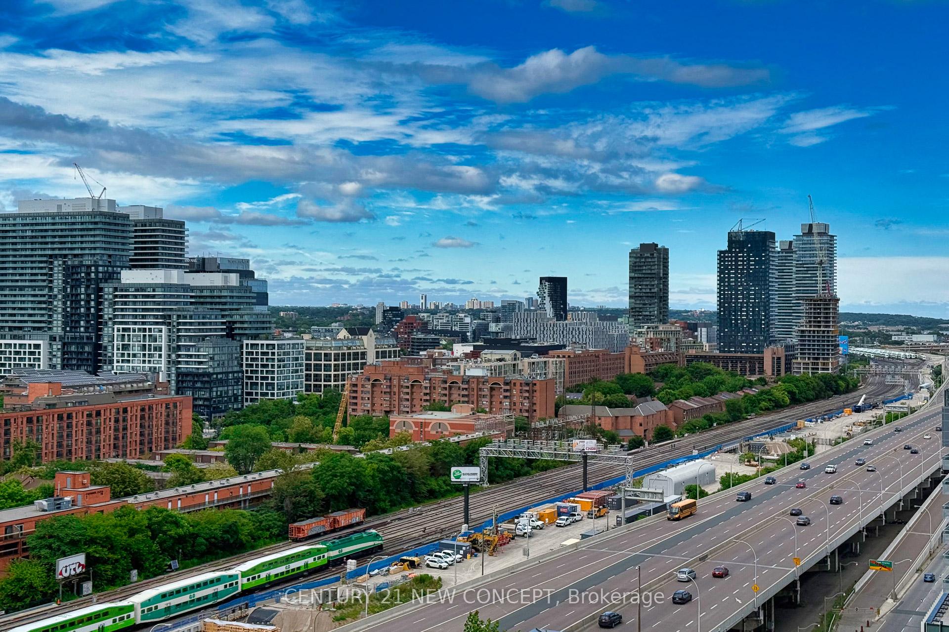 Photo 19 of Unit 1808, 55 Cooper Street, Toronto, Waterfront Communities — HOMEH