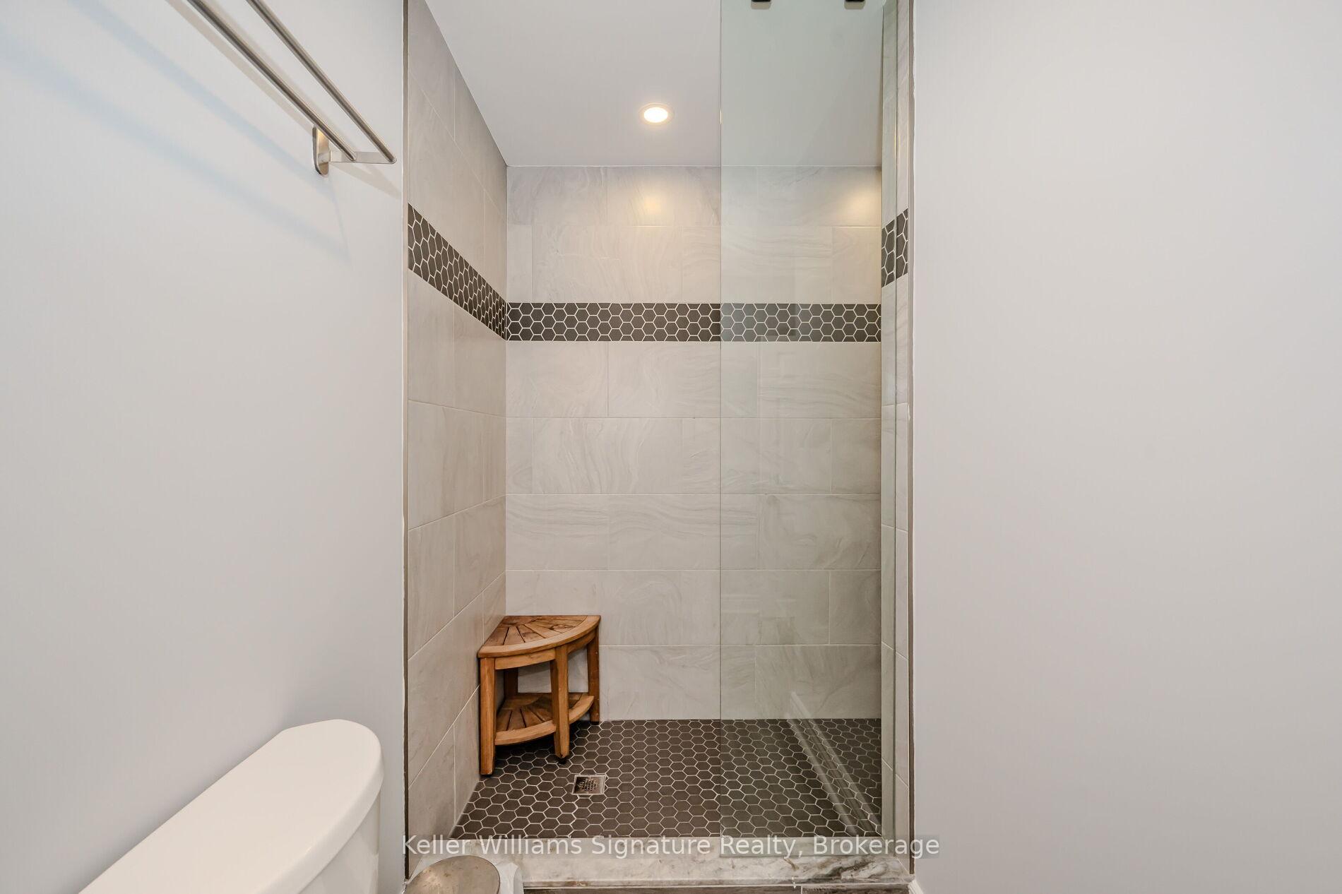 Photo 17 of 278 Normanhurst Avenue, Hamilton, Normanhurst — HOMEH