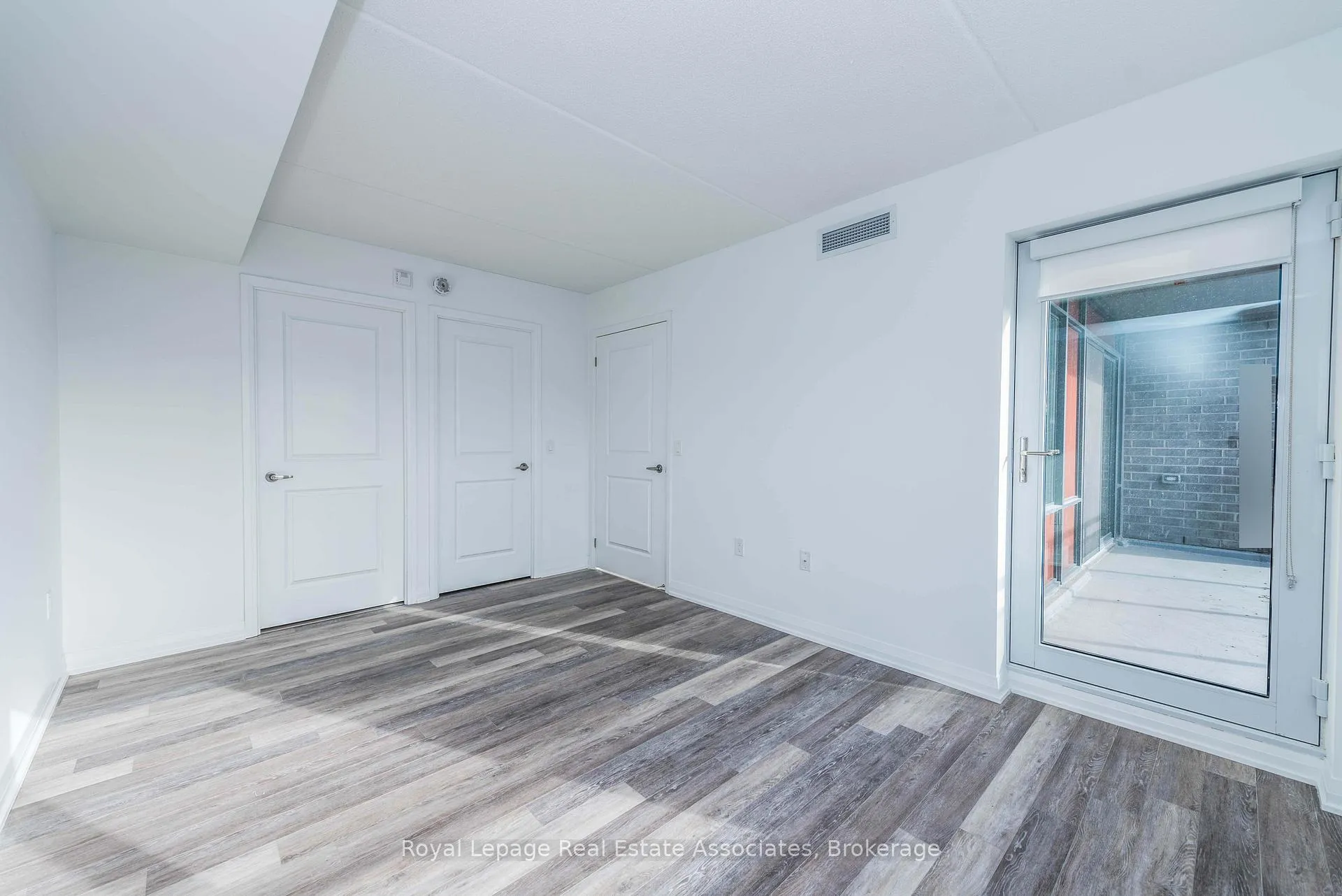 Photo 14 of Unit 304, 40 Via Rosedale Way, Brampton, Sandringham-Wellington — HOMEH
