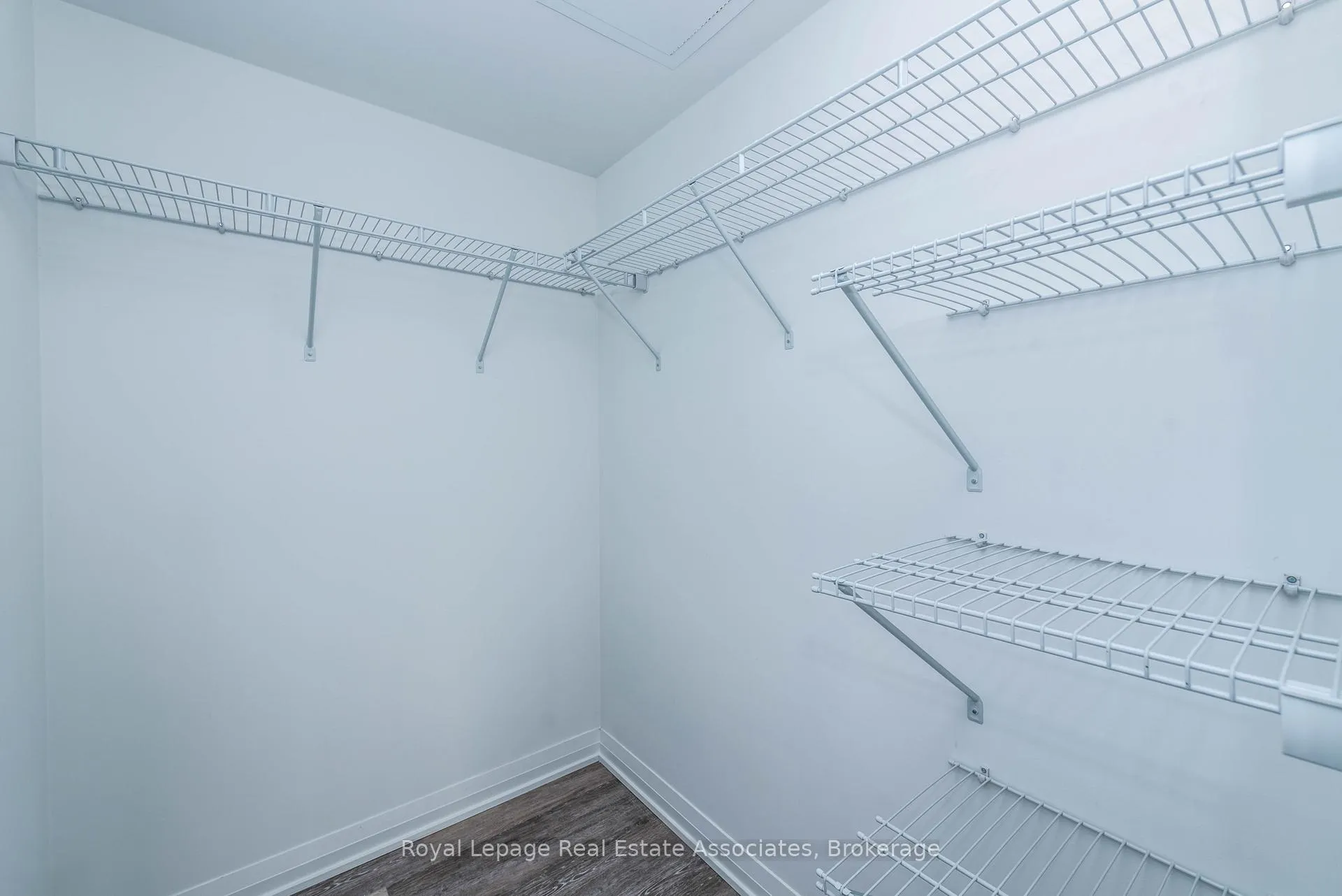 Photo 16 of Unit 304, 40 Via Rosedale Way, Brampton, Sandringham-Wellington — HOMEH