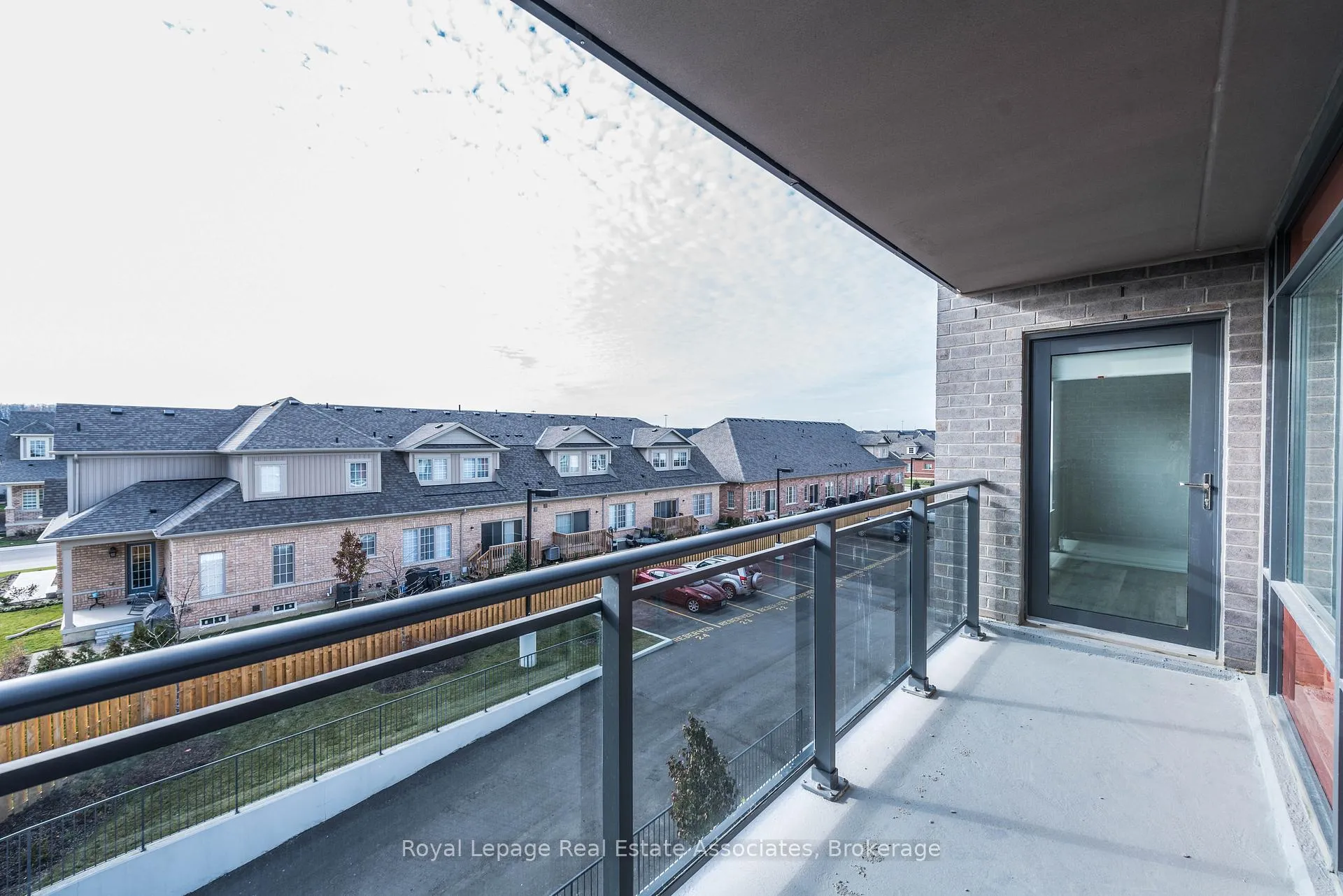 Photo 19 of Unit 304, 40 Via Rosedale Way, Brampton, Sandringham-Wellington — HOMEH