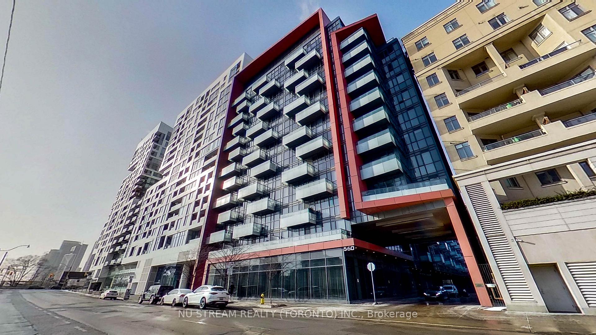 Front of Unit 829, 560 Front Street W