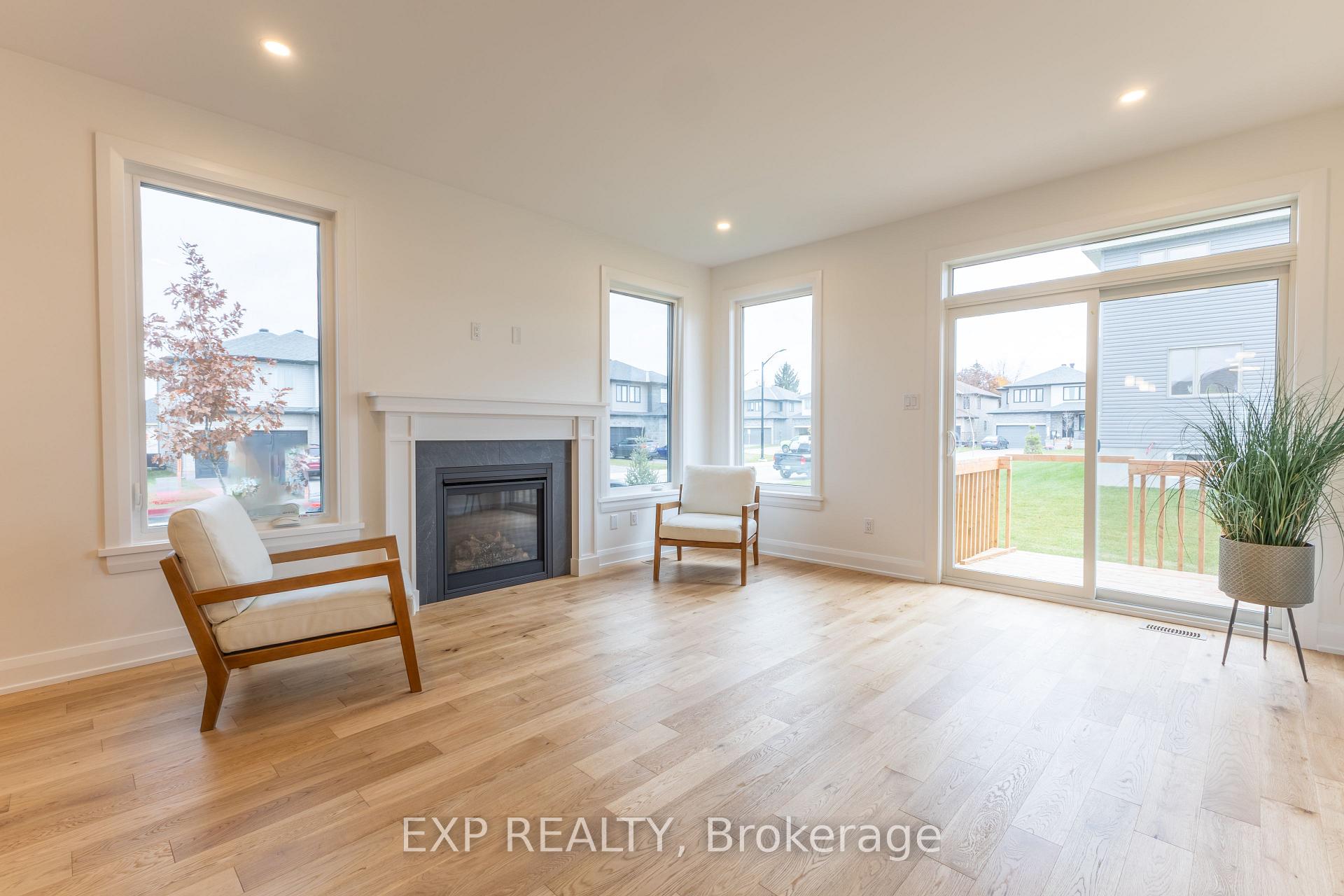 Photo 3 of 268 O'Donovan Drive, Carleton Place — HOMEH