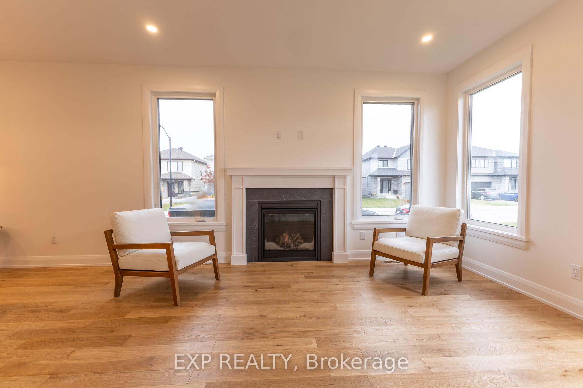 Photo 4 of 268 O'Donovan Drive, Carleton Place — HOMEH