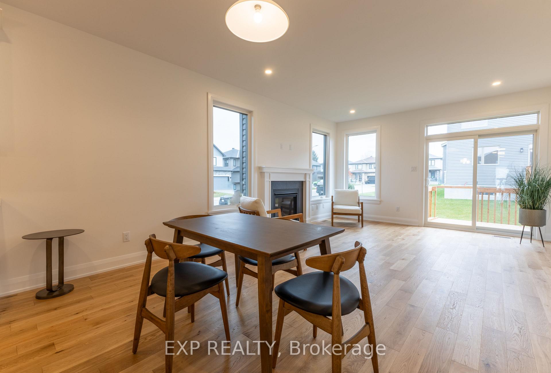 Photo 5 of 268 O'Donovan Drive, Carleton Place — HOMEH