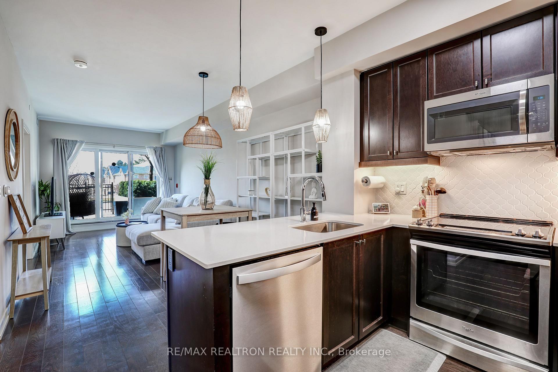 Photo 4 of Unit 126, 555 William Graham Drive, Aurora, Rural Aurora — HOMEH