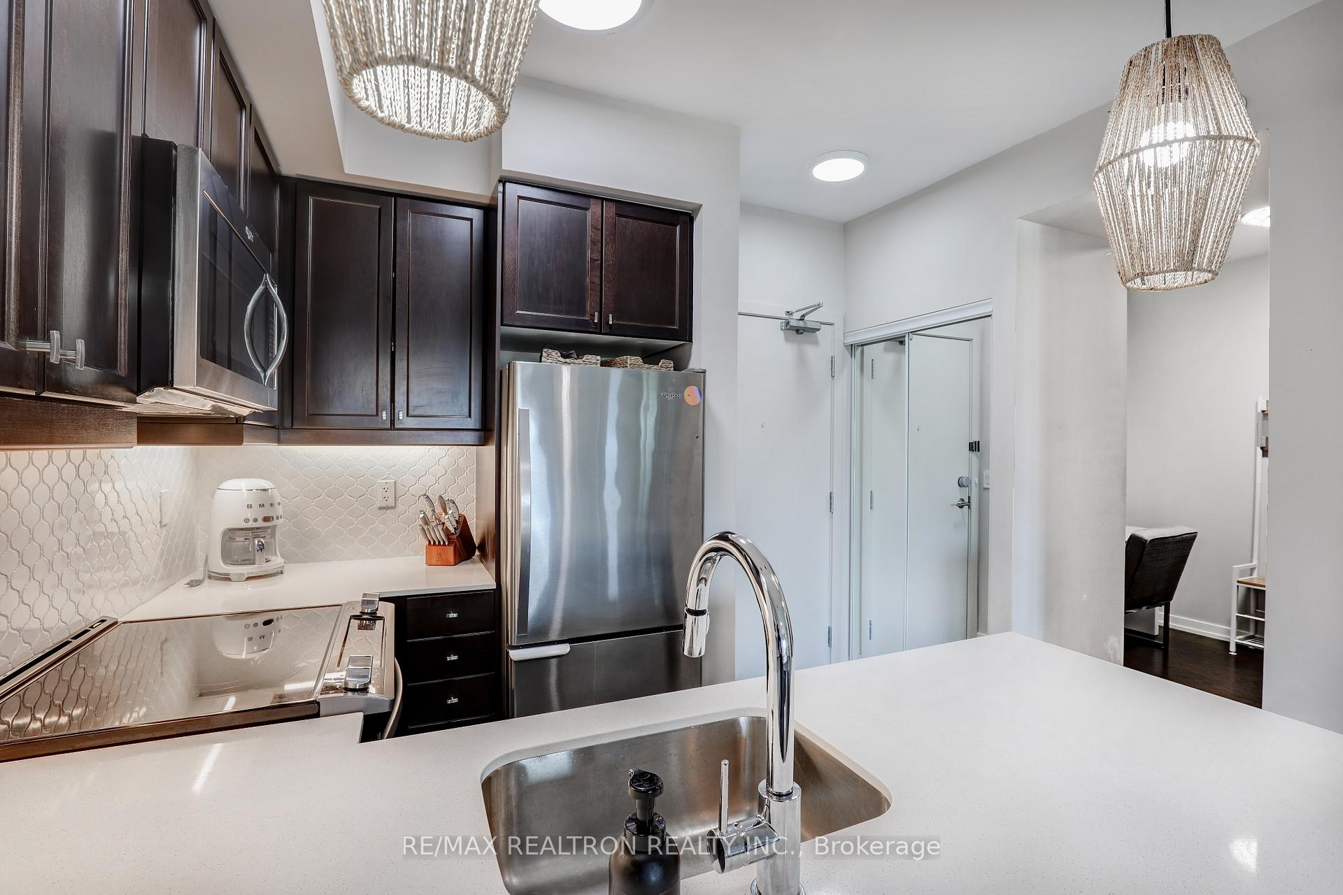 Photo 6 of Unit 126, 555 William Graham Drive, Aurora, Rural Aurora — HOMEH