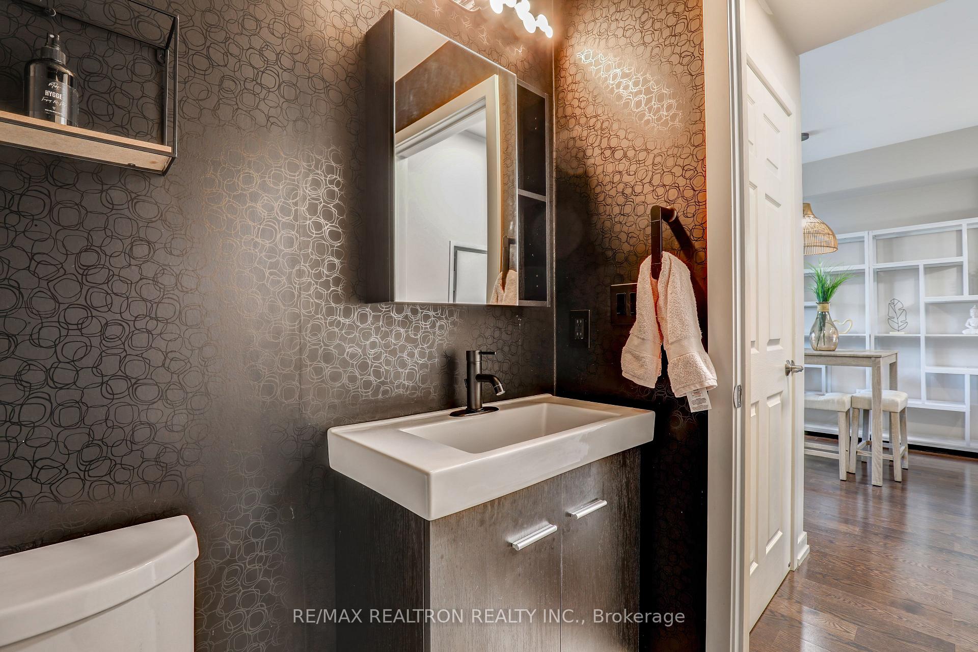 Photo 14 of Unit 126, 555 William Graham Drive, Aurora, Rural Aurora — HOMEH