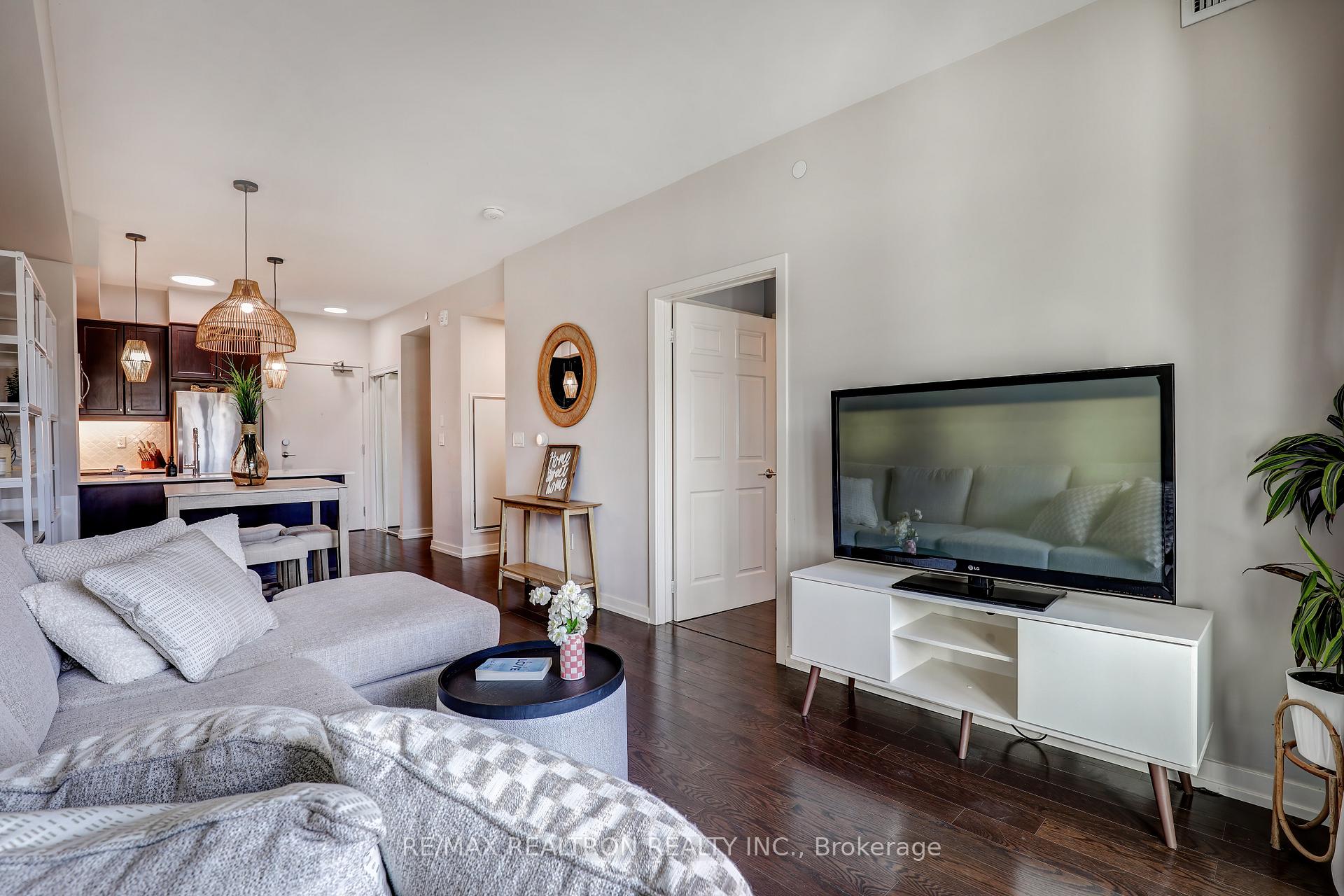 Photo 24 of Unit 126, 555 William Graham Drive, Aurora, Rural Aurora — HOMEH