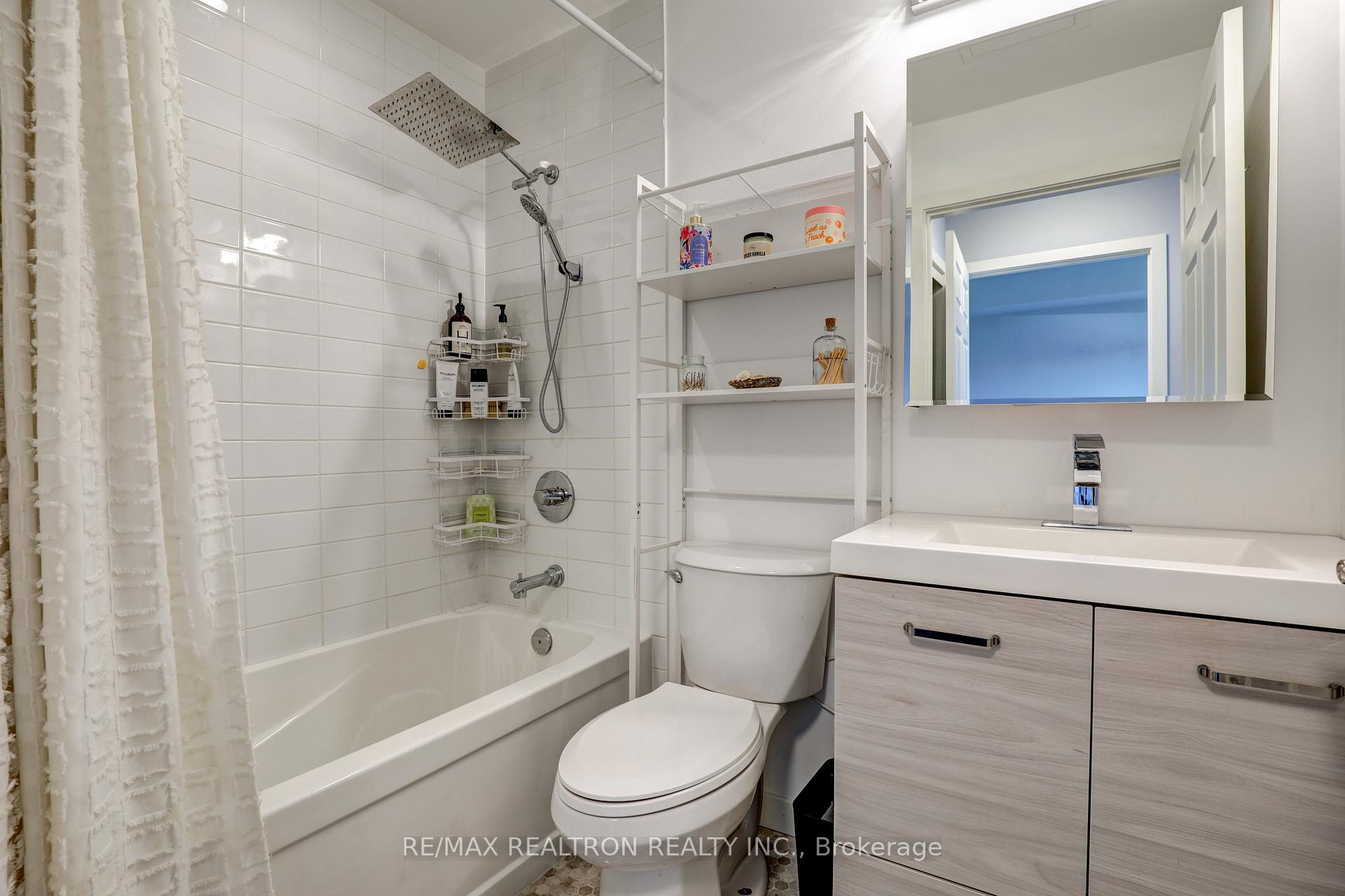 Photo 28 of Unit 126, 555 William Graham Drive, Aurora, Rural Aurora — HOMEH