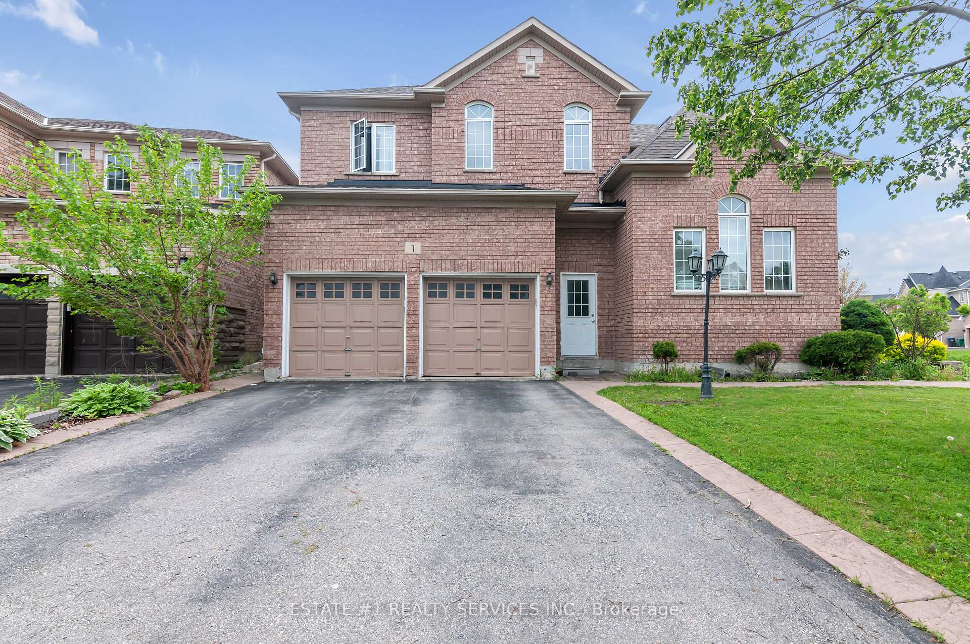 Front of 1 Harthill Court