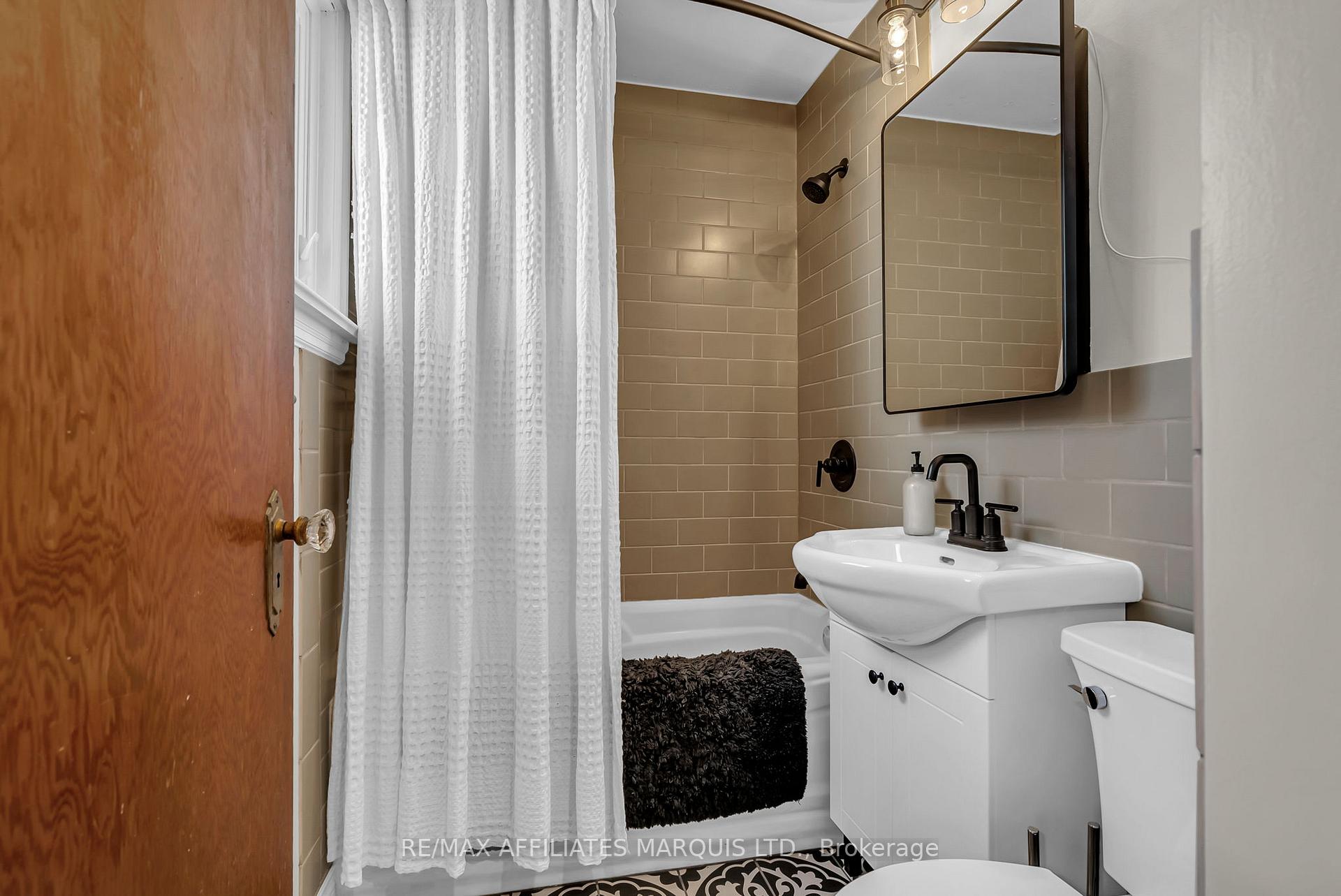 Photo 21 of 330 Fourth Street W, Cornwall — HOMEH