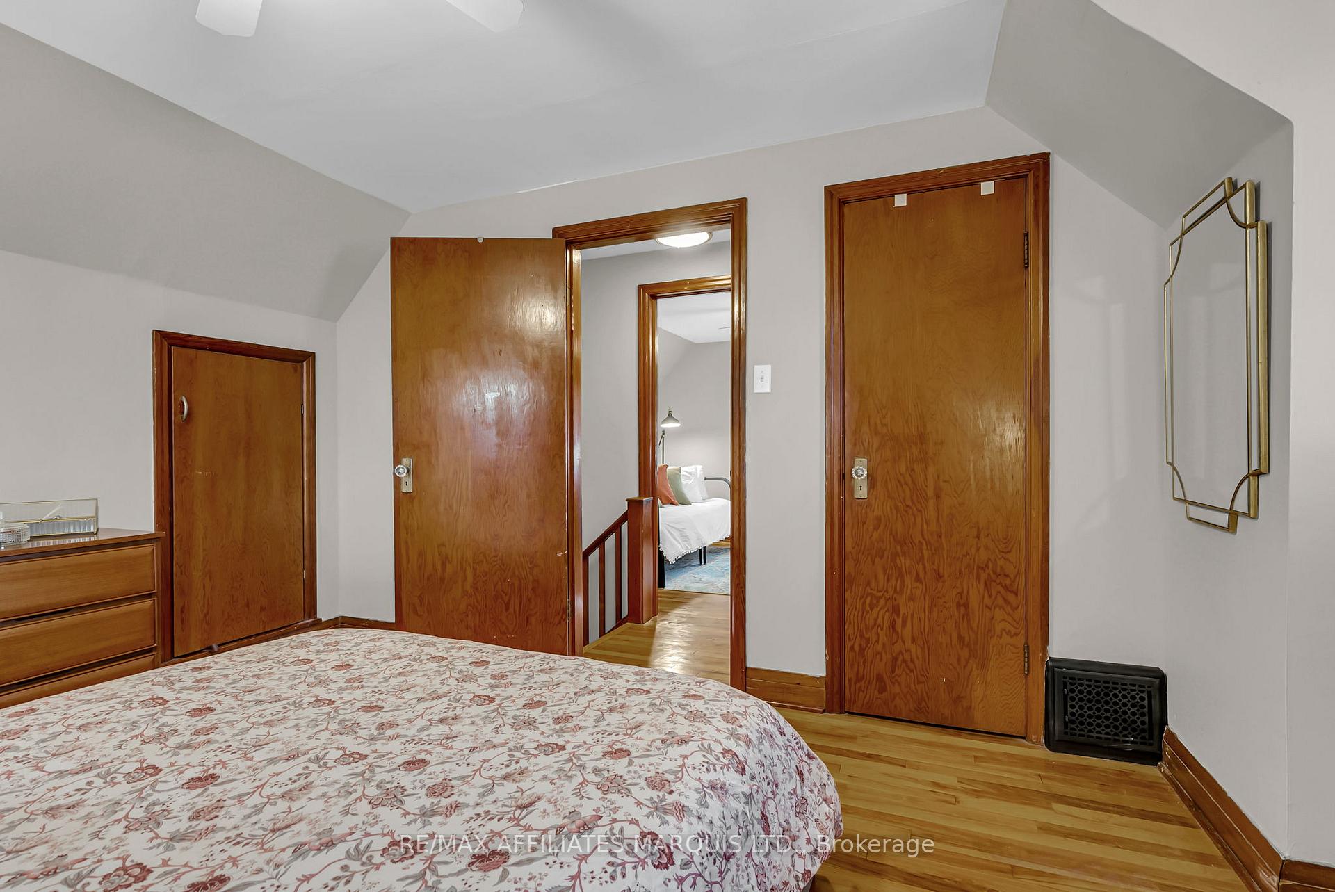 Photo 24 of 330 Fourth Street W, Cornwall — HOMEH