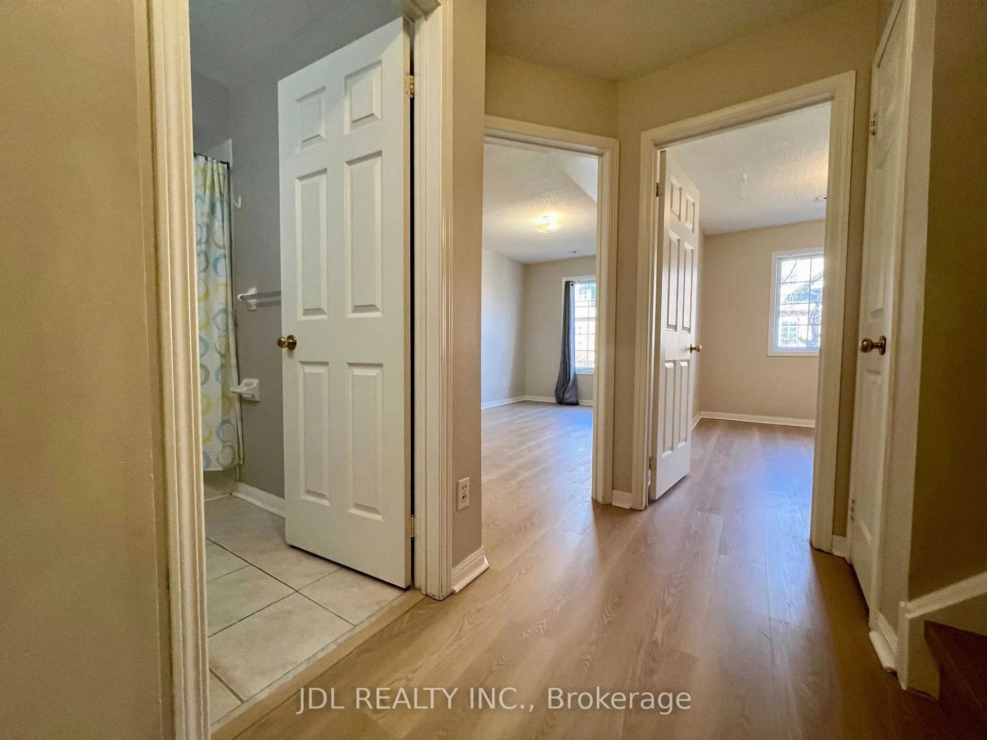 Photo 13 of Unit 26, 10 Cox Boulevard, Markham, Unionville — HOMEH