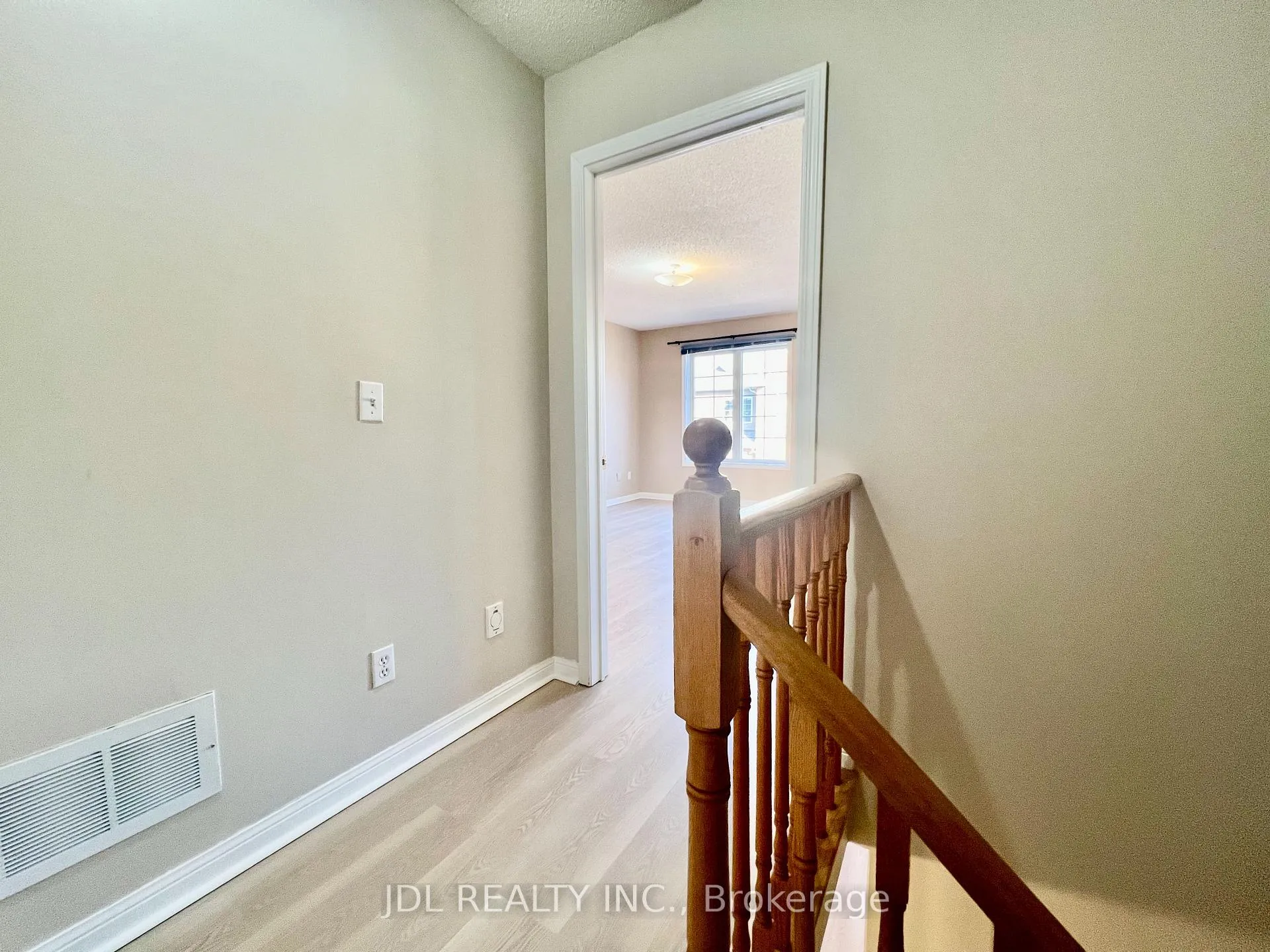 Photo 16 of Unit 26, 10 Cox Boulevard, Markham, Unionville — HOMEH