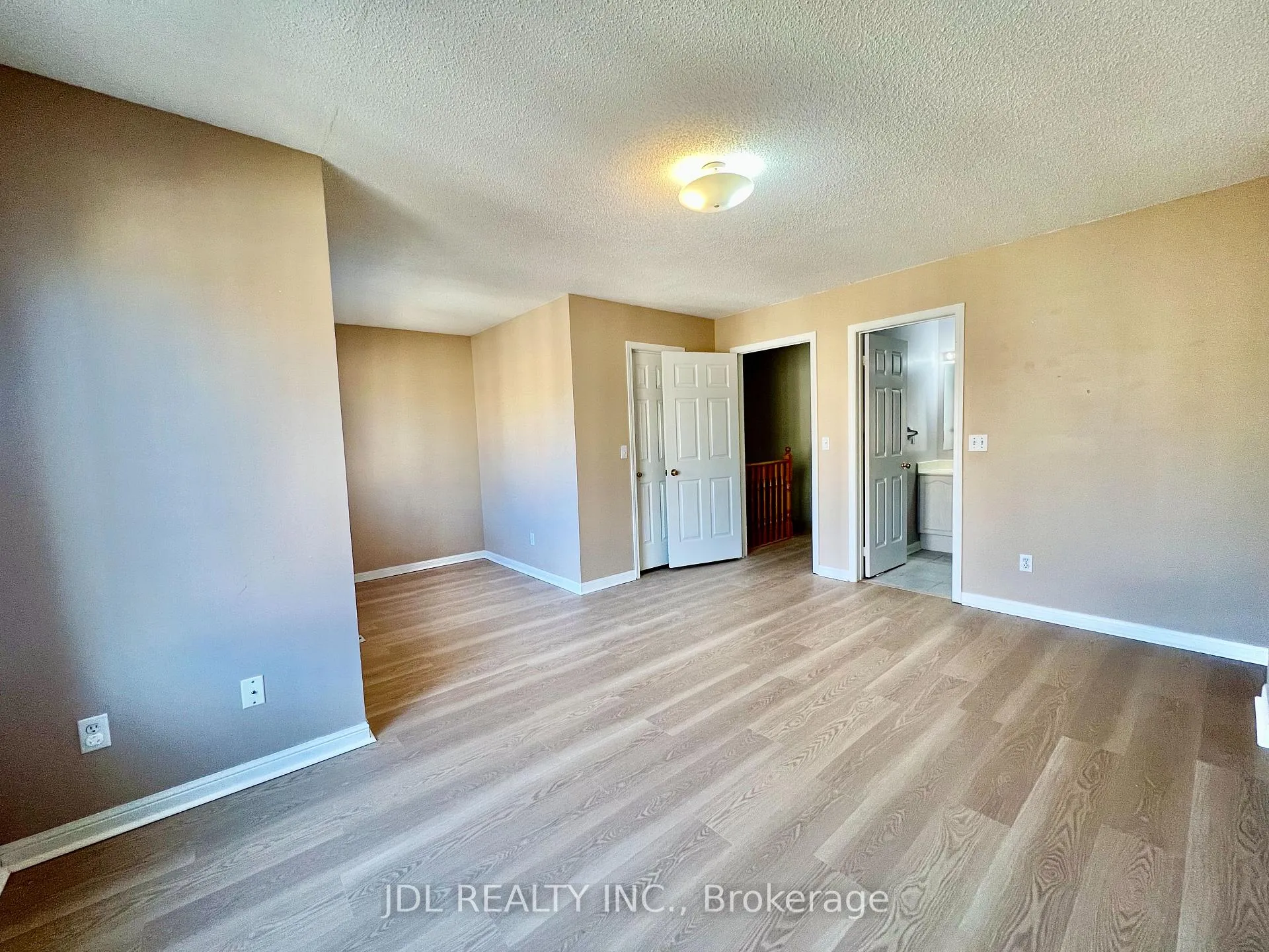Photo 17 of Unit 26, 10 Cox Boulevard, Markham, Unionville — HOMEH
