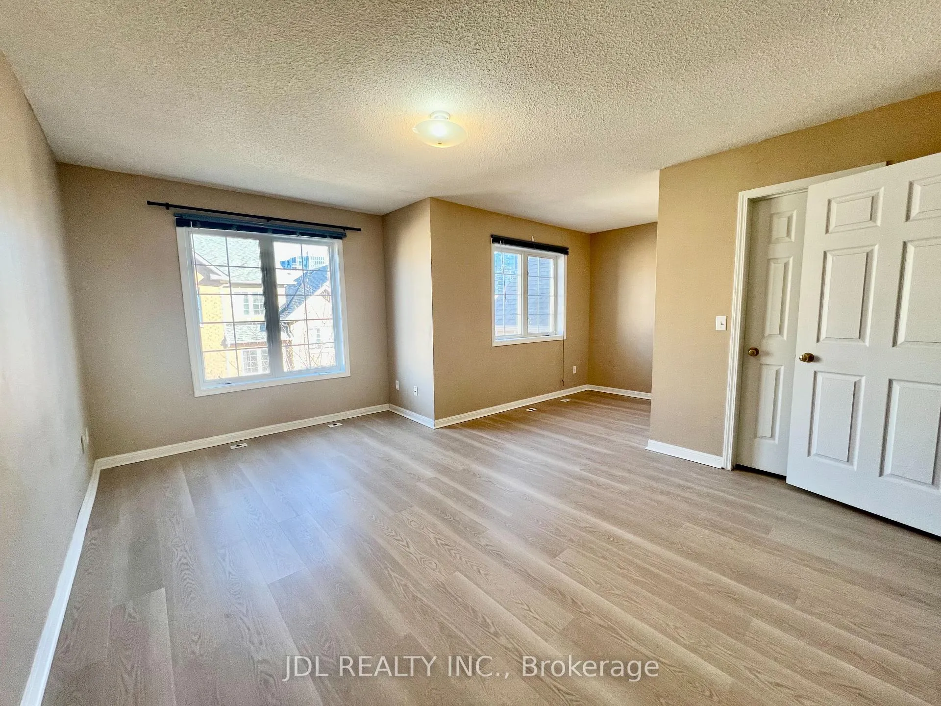 Photo 19 of Unit 26, 10 Cox Boulevard, Markham, Unionville — HOMEH