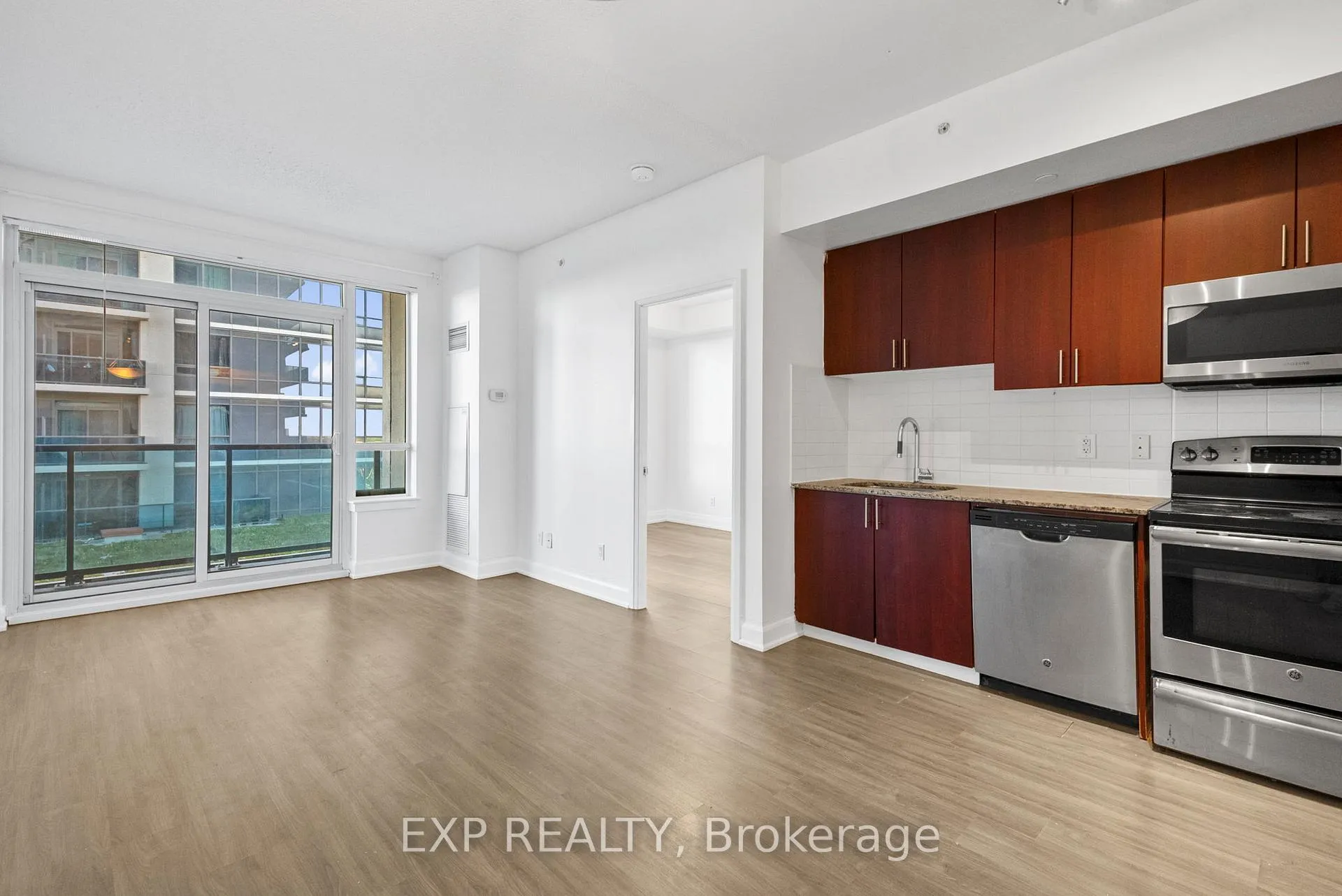 Photo 1 of Unit 1011, 7167 Yonge Street, Markham, Grandview — HOMEH