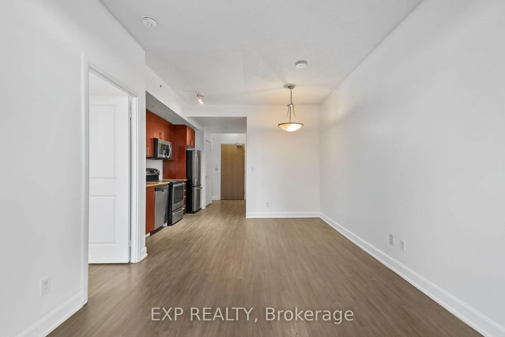 Photo 12 of Unit 1011, 7167 Yonge Street, Markham, Grandview — HOMEH