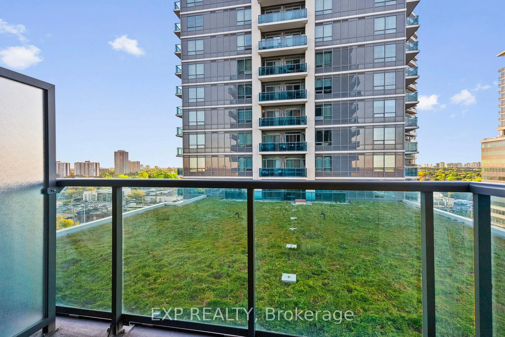 Photo 19 of Unit 1011, 7167 Yonge Street, Markham, Grandview — HOMEH