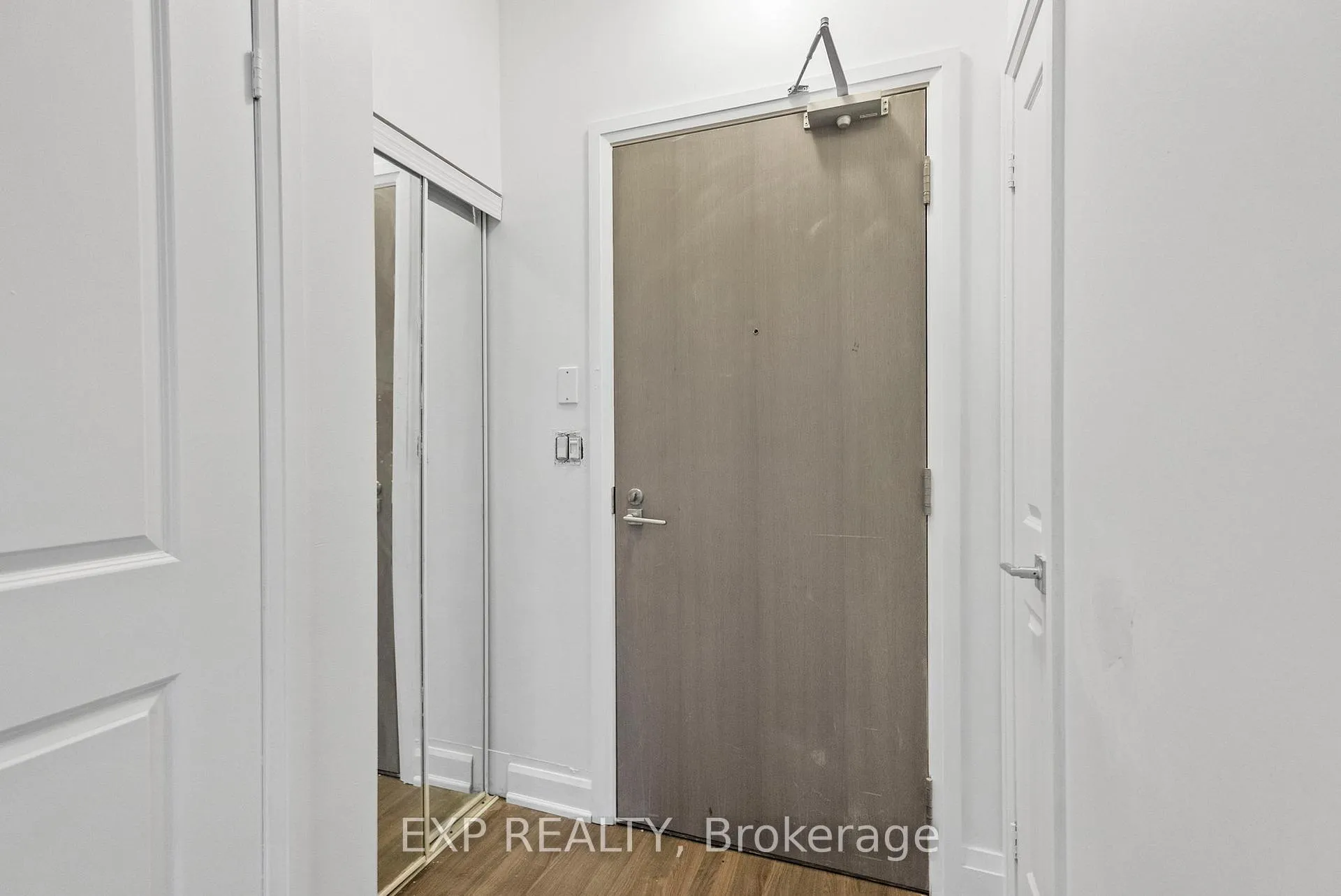 Photo 23 of Unit 1011, 7167 Yonge Street, Markham, Grandview — HOMEH