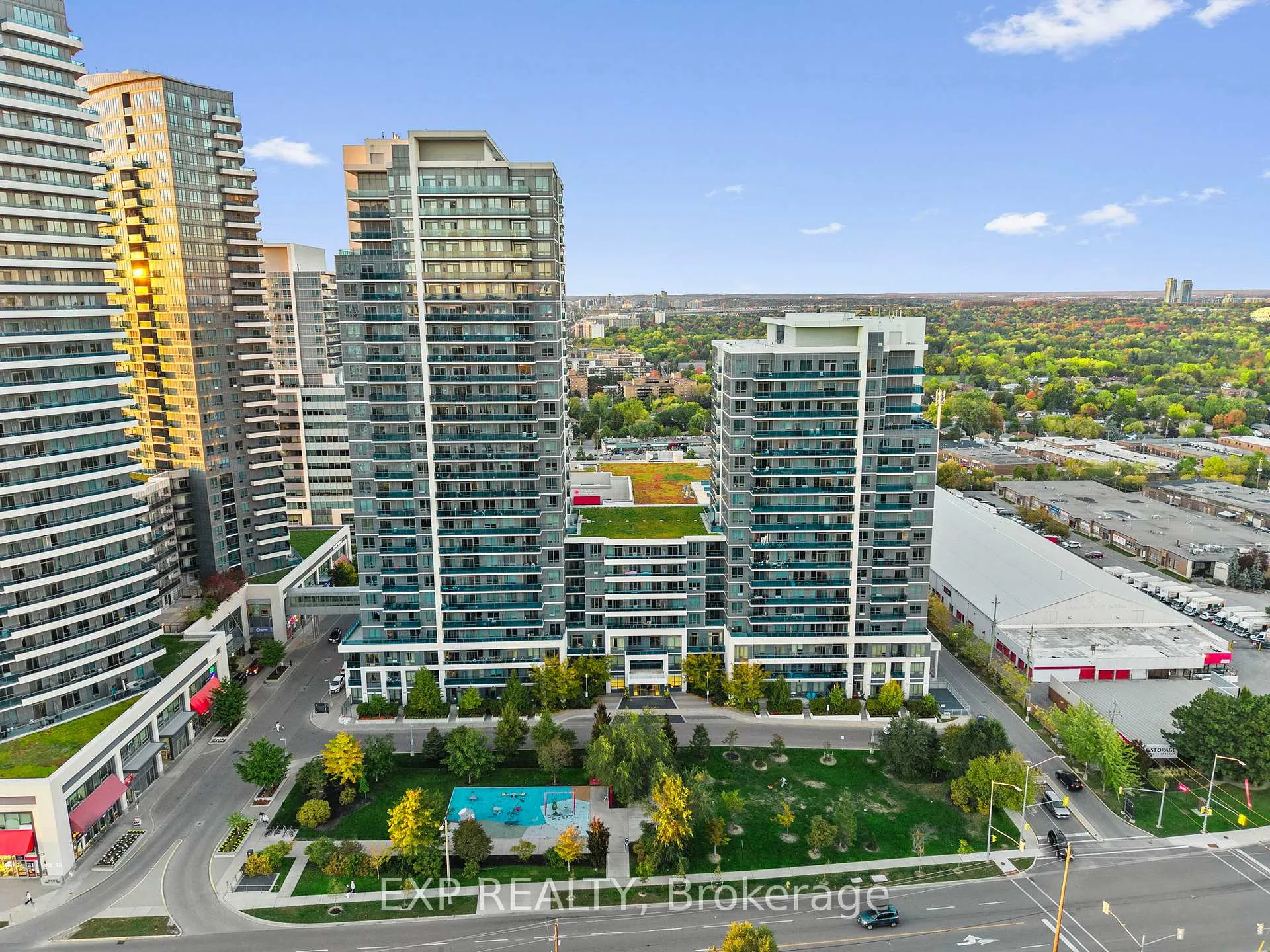 Photo 31 of Unit 1011, 7167 Yonge Street, Markham, Grandview — HOMEH