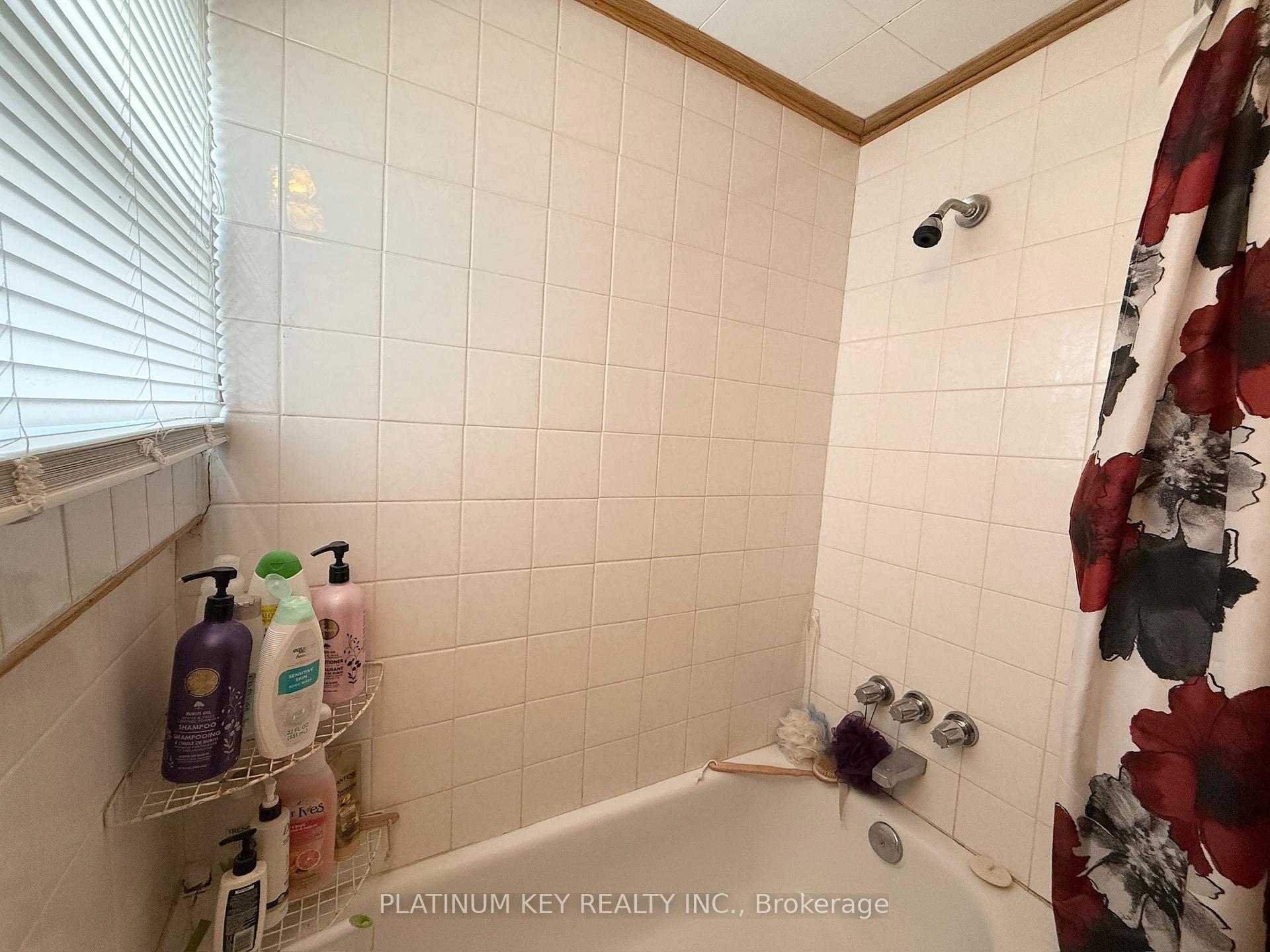 Photo 18 of 120 Blake Street, Chatham-Kent, Wallaceburg — HOMEH