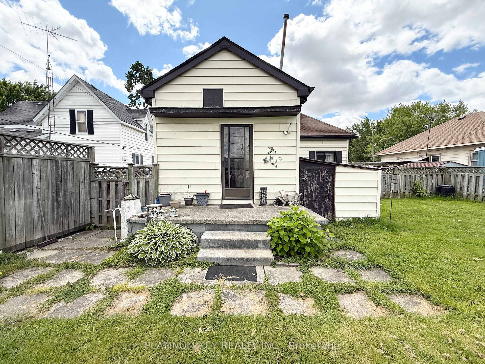 Photo 20 of 120 Blake Street, Chatham-Kent, Wallaceburg — HOMEH