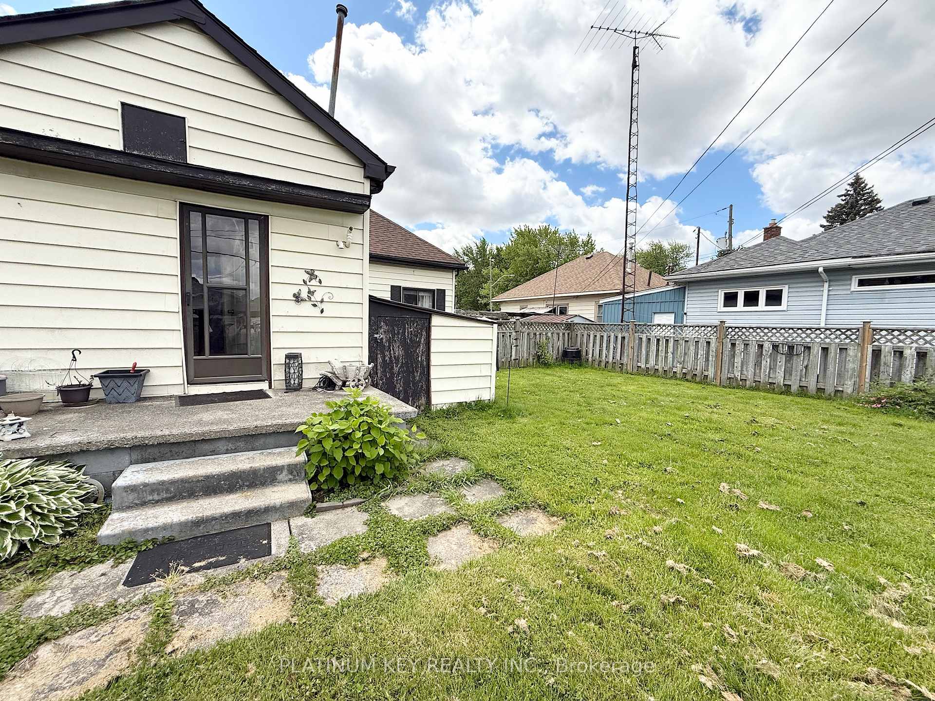 Photo 21 of 120 Blake Street, Chatham-Kent, Wallaceburg — HOMEH