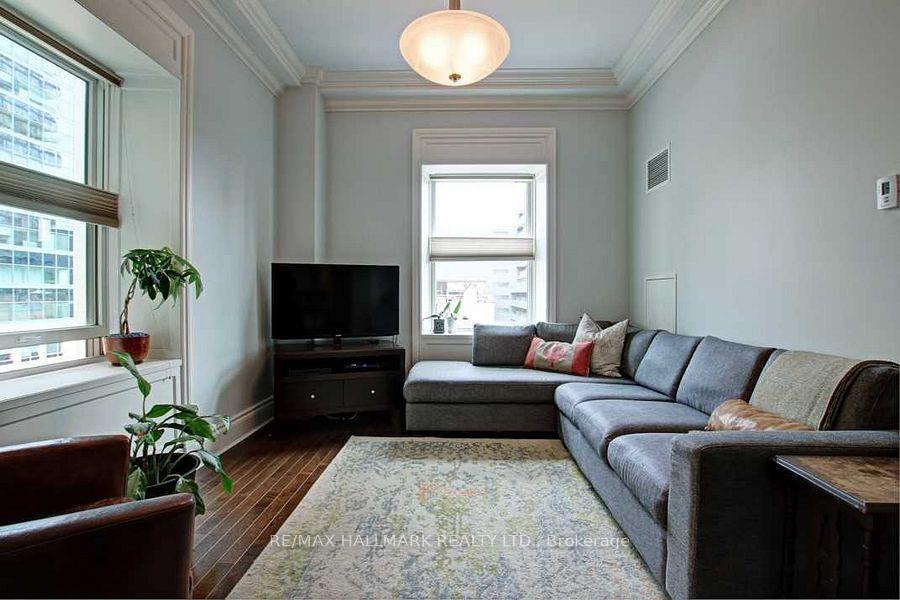 Photo 4 of Unit 402, 22 Leader Lane, Toronto, Church-Yonge Corridor — HOMEH