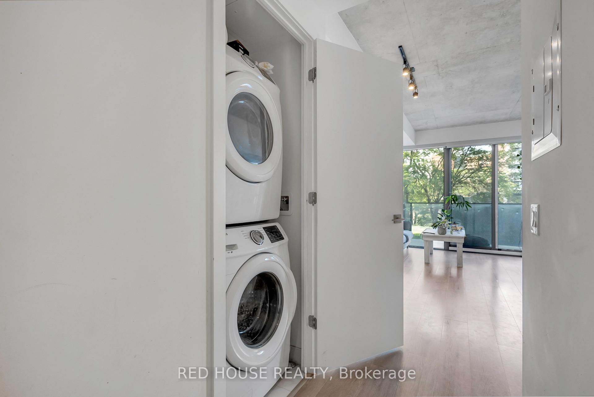 Photo 5 of Unit 301, 55 Ontario Street, Toronto, Moss Park — HOMEH