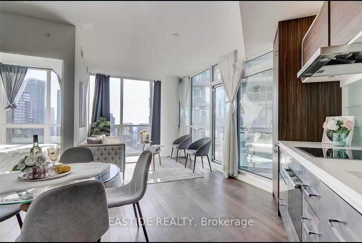 Photo 6 of Unit 3902, 45 Charles Street E, Toronto, Church-Yonge Corridor — HOMEH