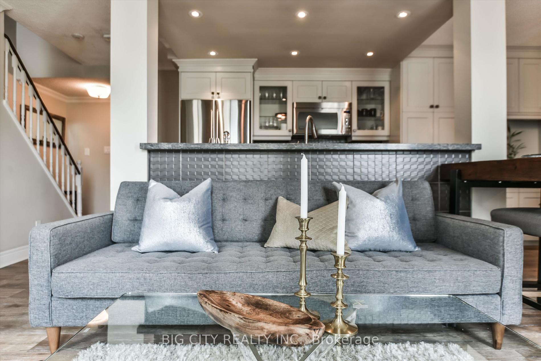 Photo 10 of Unit 808, 80 Charles Street E, Toronto, Church-Yonge Corridor — HOMEH