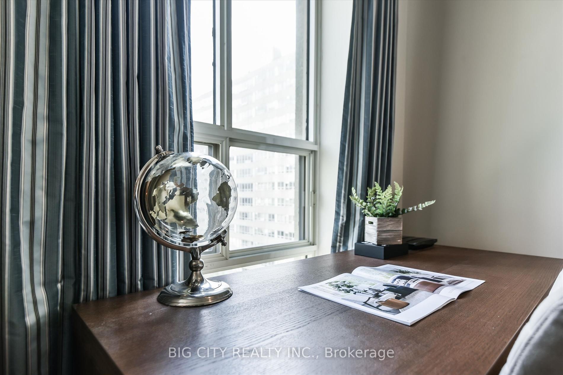 Photo 14 of Unit 808, 80 Charles Street E, Toronto, Church-Yonge Corridor — HOMEH