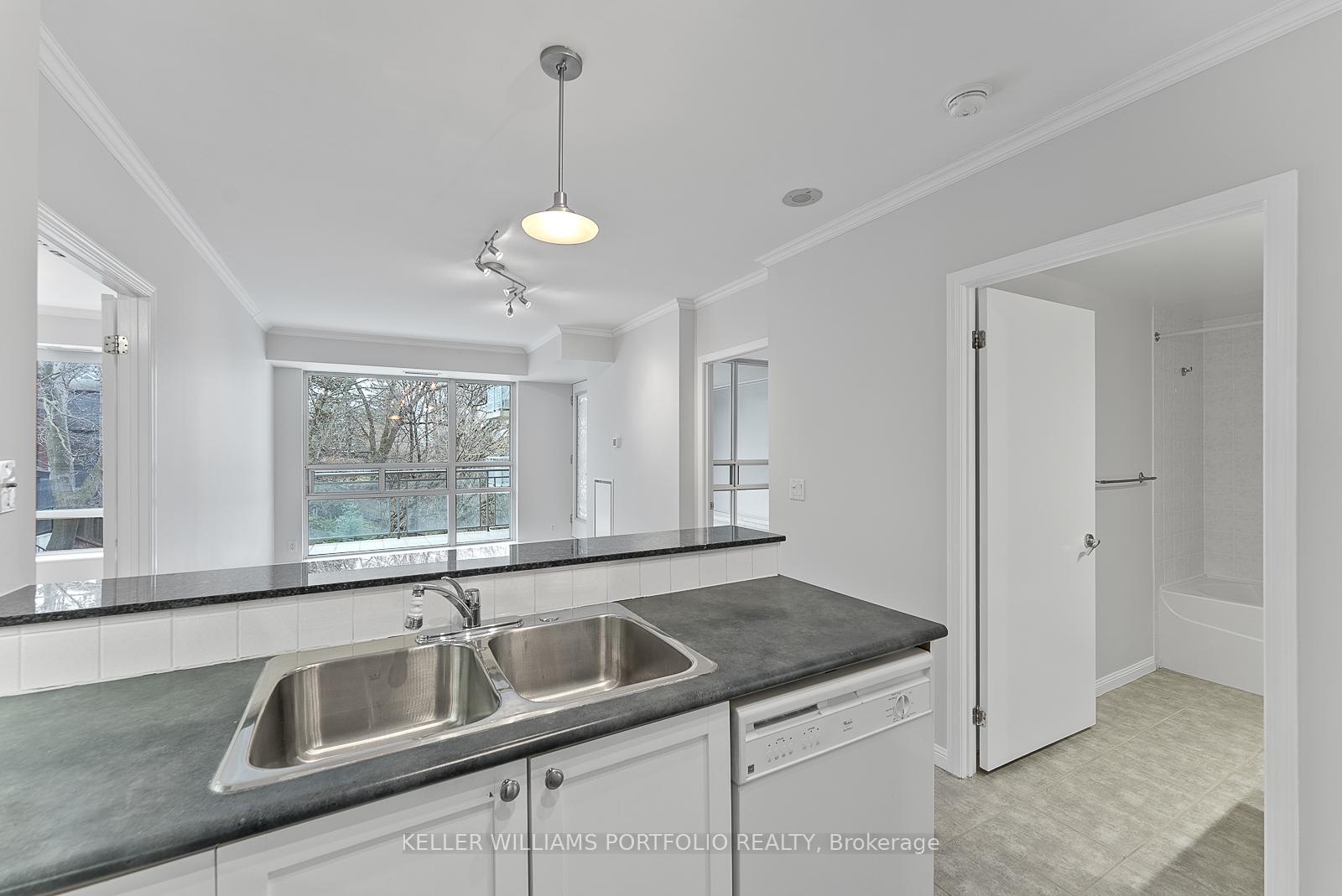 Photo 18 of Unit 410, 1801 Bayview Avenue, Toronto, Leaside — HOMEH