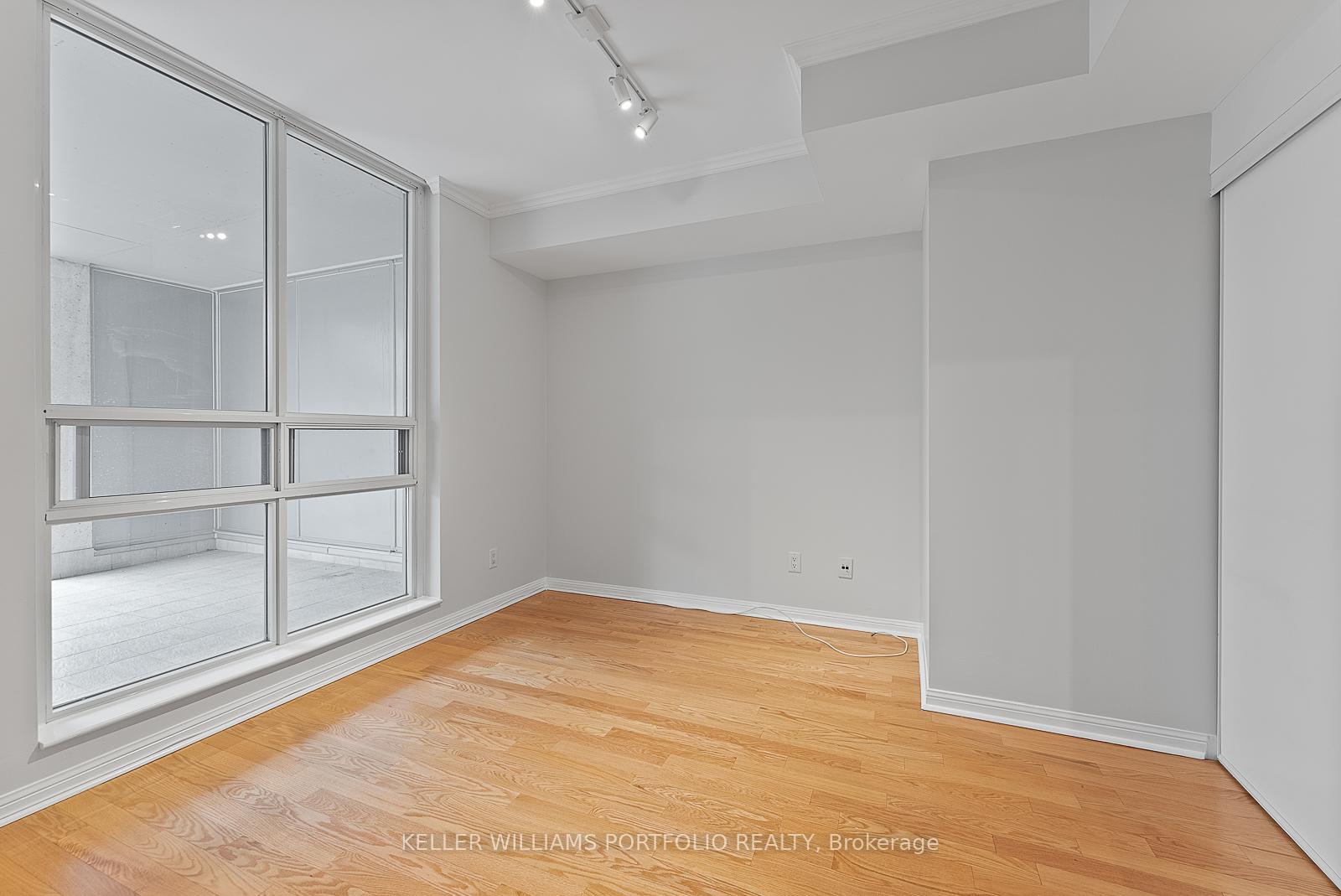 Photo 28 of Unit 410, 1801 Bayview Avenue, Toronto, Leaside — HOMEH