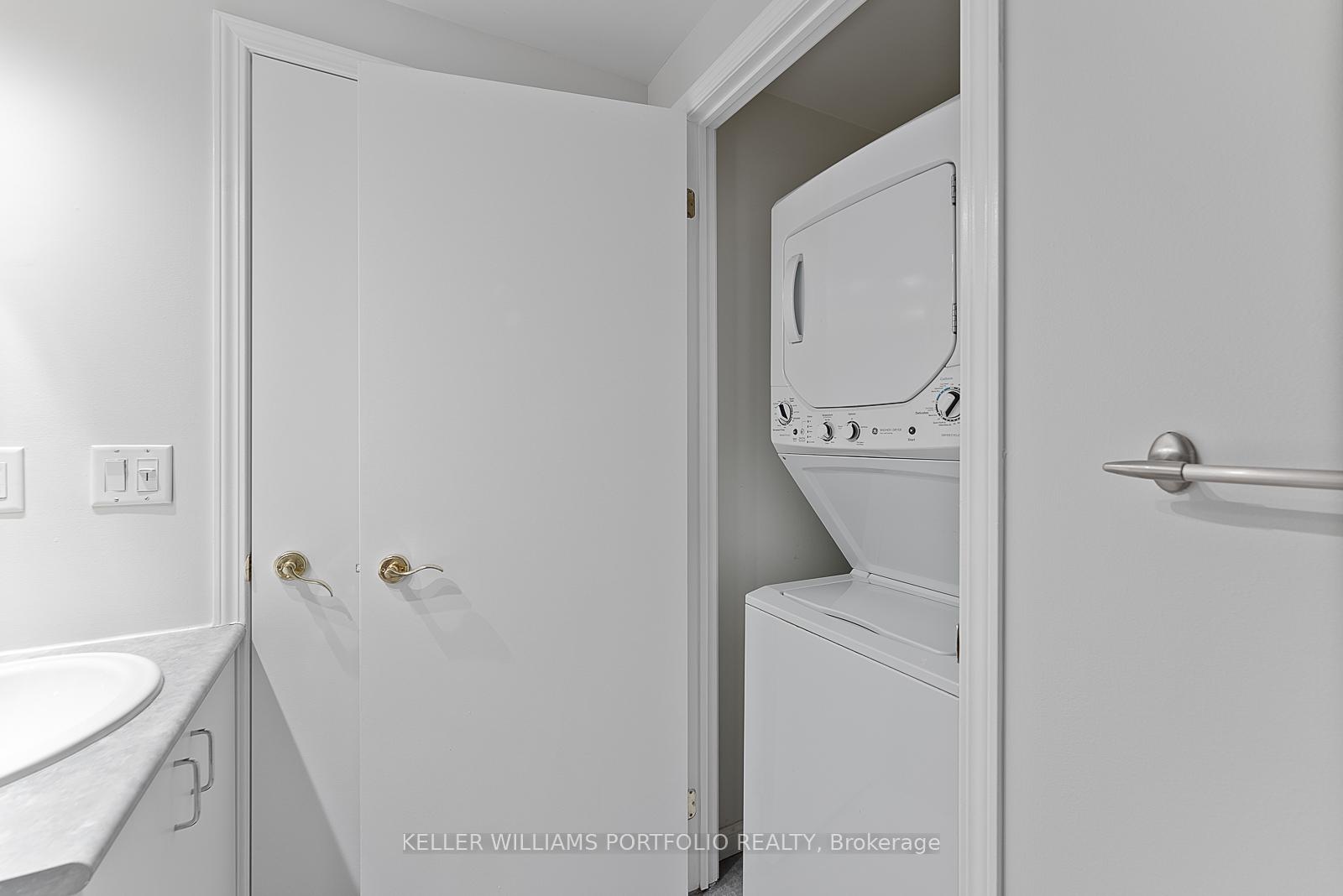 Photo 37 of Unit 410, 1801 Bayview Avenue, Toronto, Leaside — HOMEH
