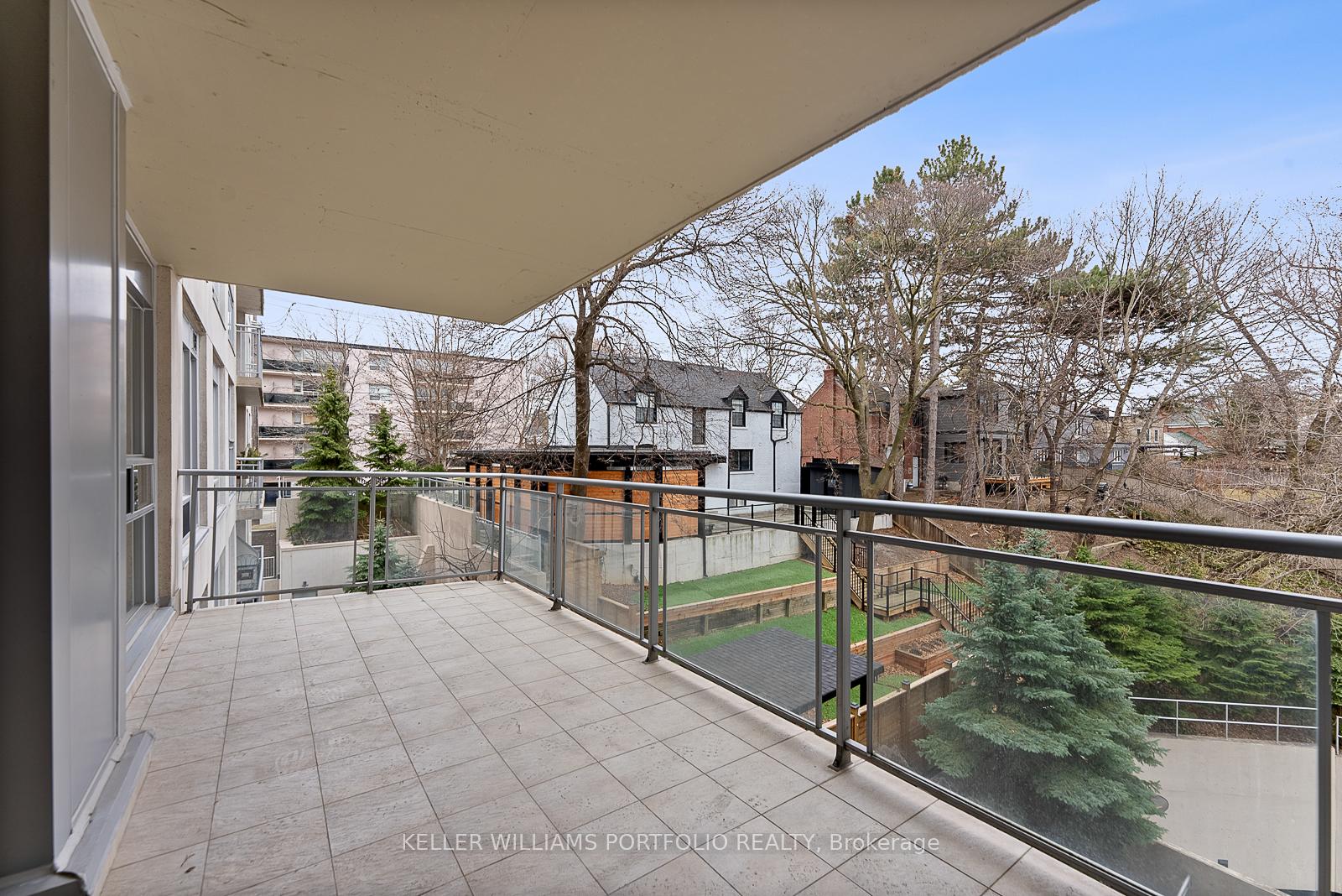 Photo 41 of Unit 410, 1801 Bayview Avenue, Toronto, Leaside — HOMEH
