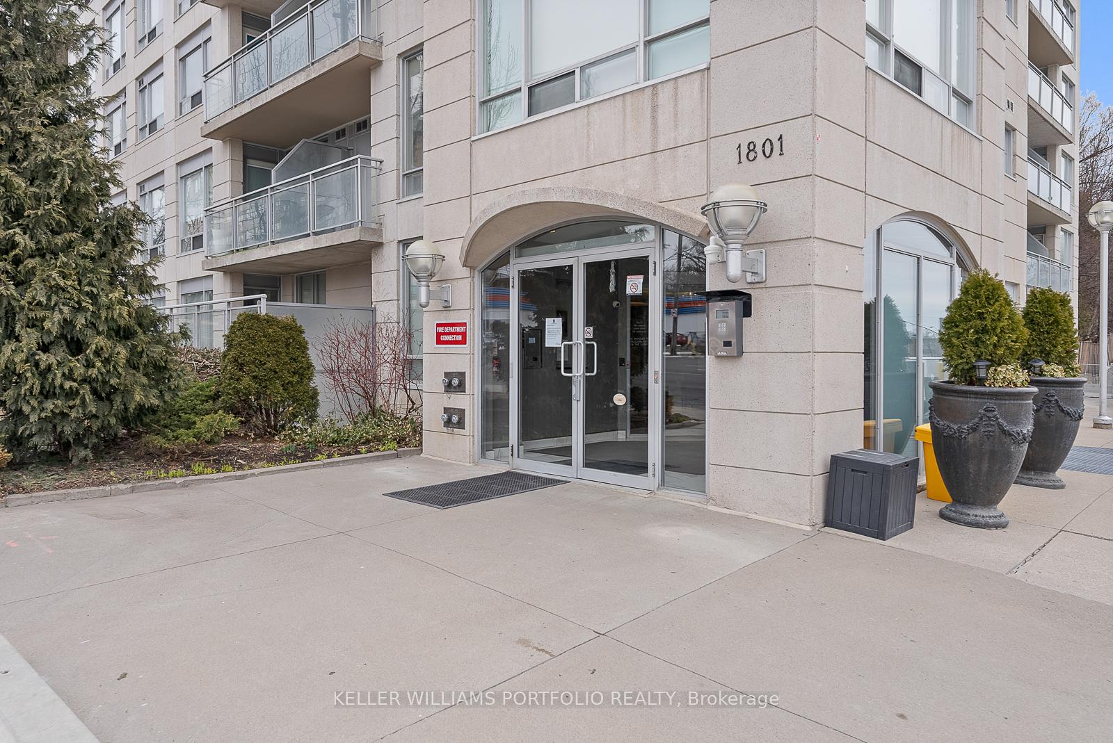 Photo 44 of Unit 410, 1801 Bayview Avenue, Toronto, Leaside — HOMEH
