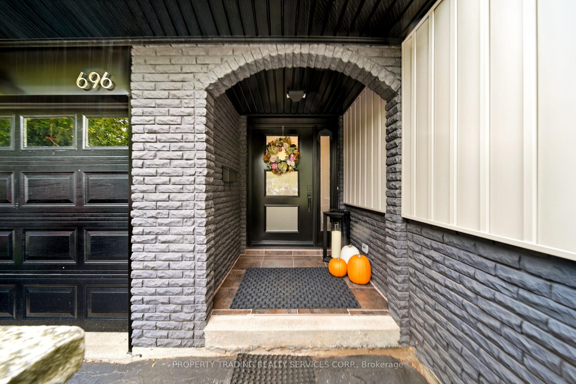 Front of 696 Francis Road